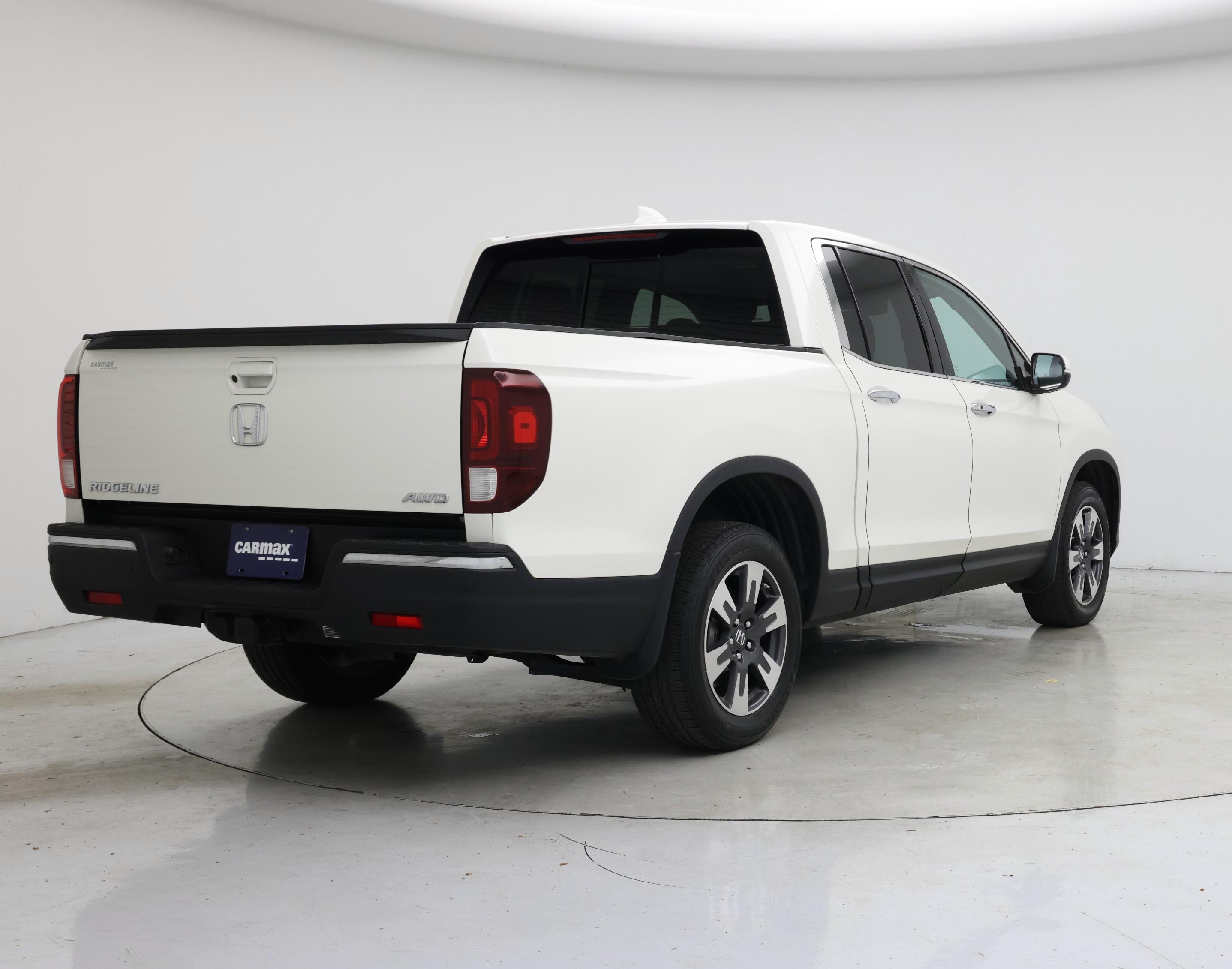 Thumbnail: 2019 Honda Ridgeline - 8