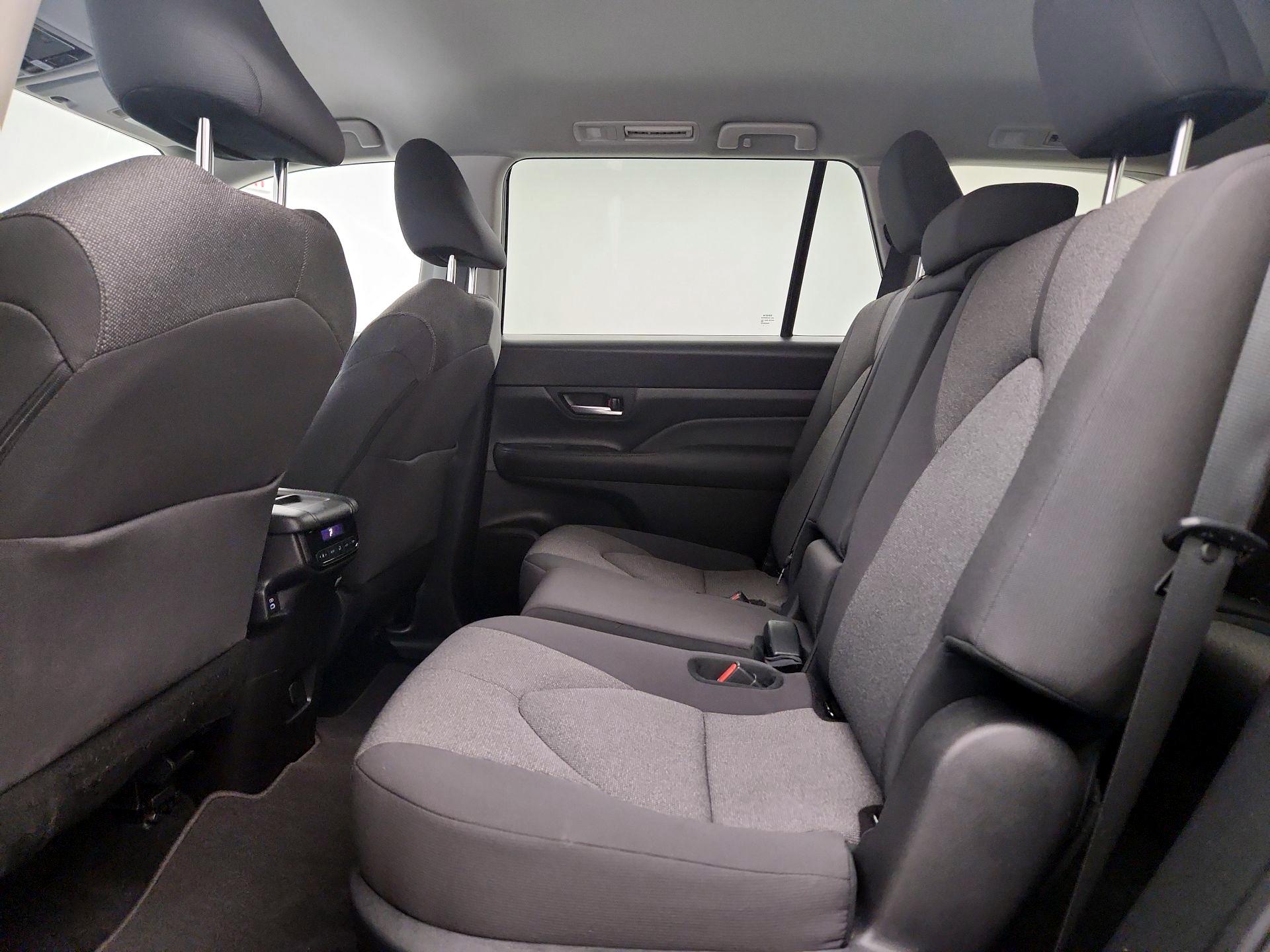 Thumbnail: 2025 Toyota Grand Highlander - 20