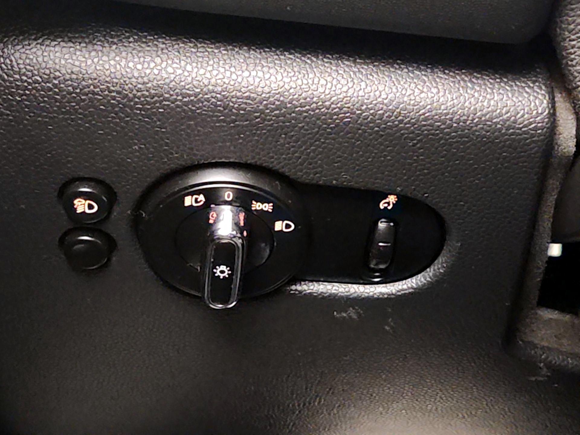 Thumbnail: 2022 MINI Cooper Hardtop - 13