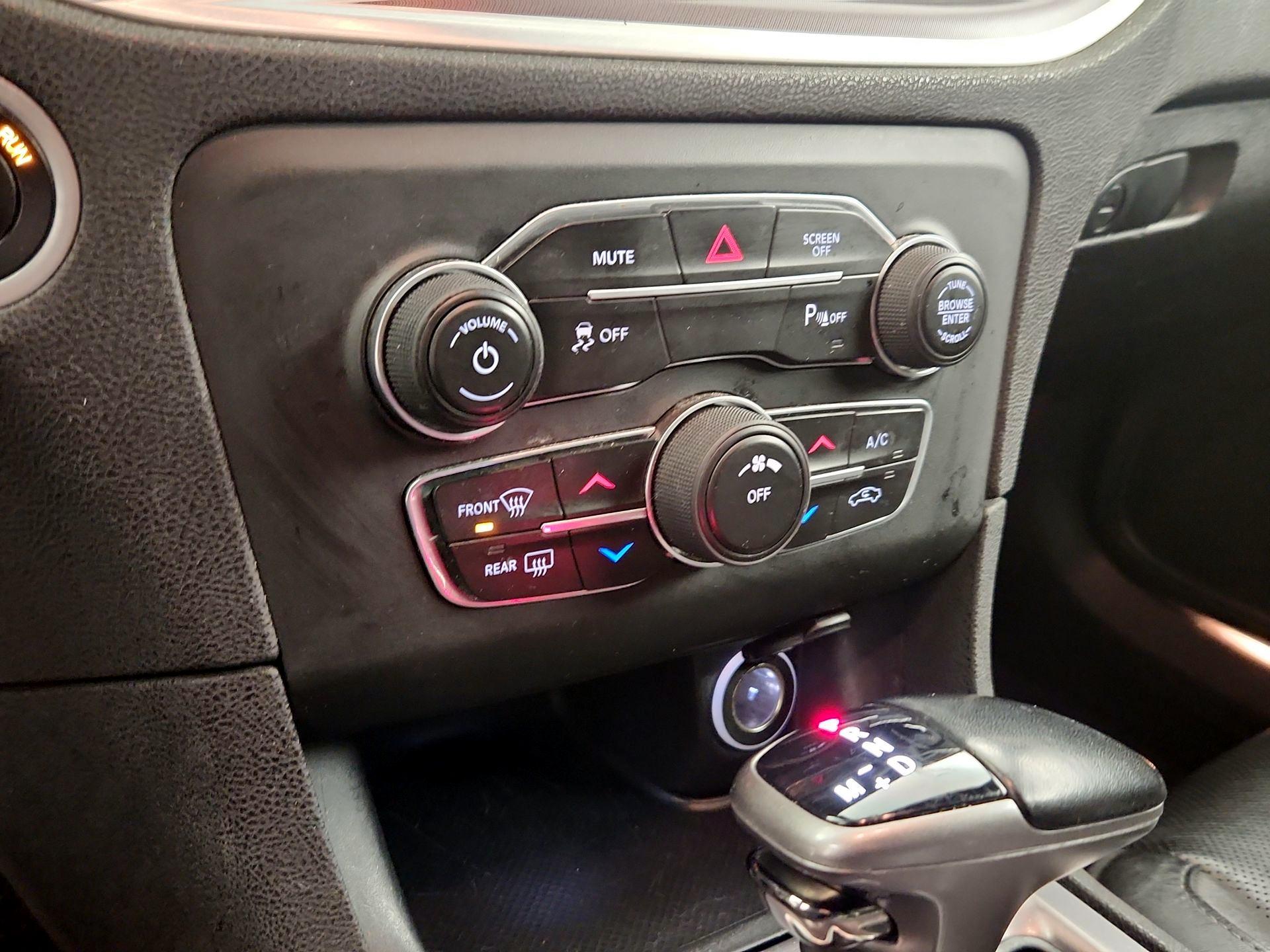 Thumbnail: 2020 Dodge Charger - 16