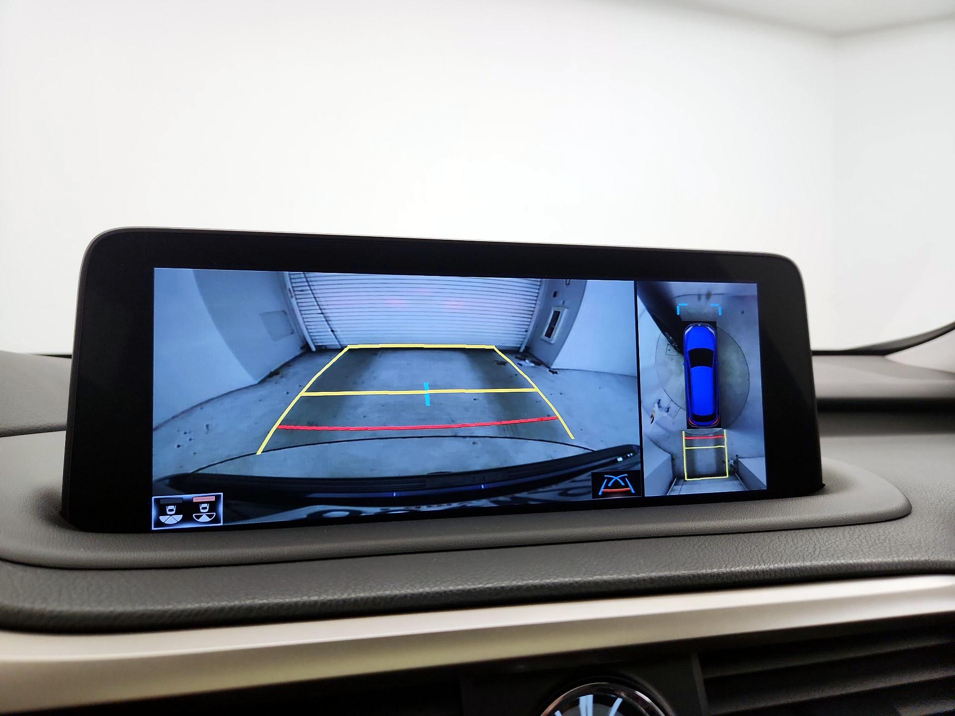 Thumbnail: 2020 Lexus RX - 15