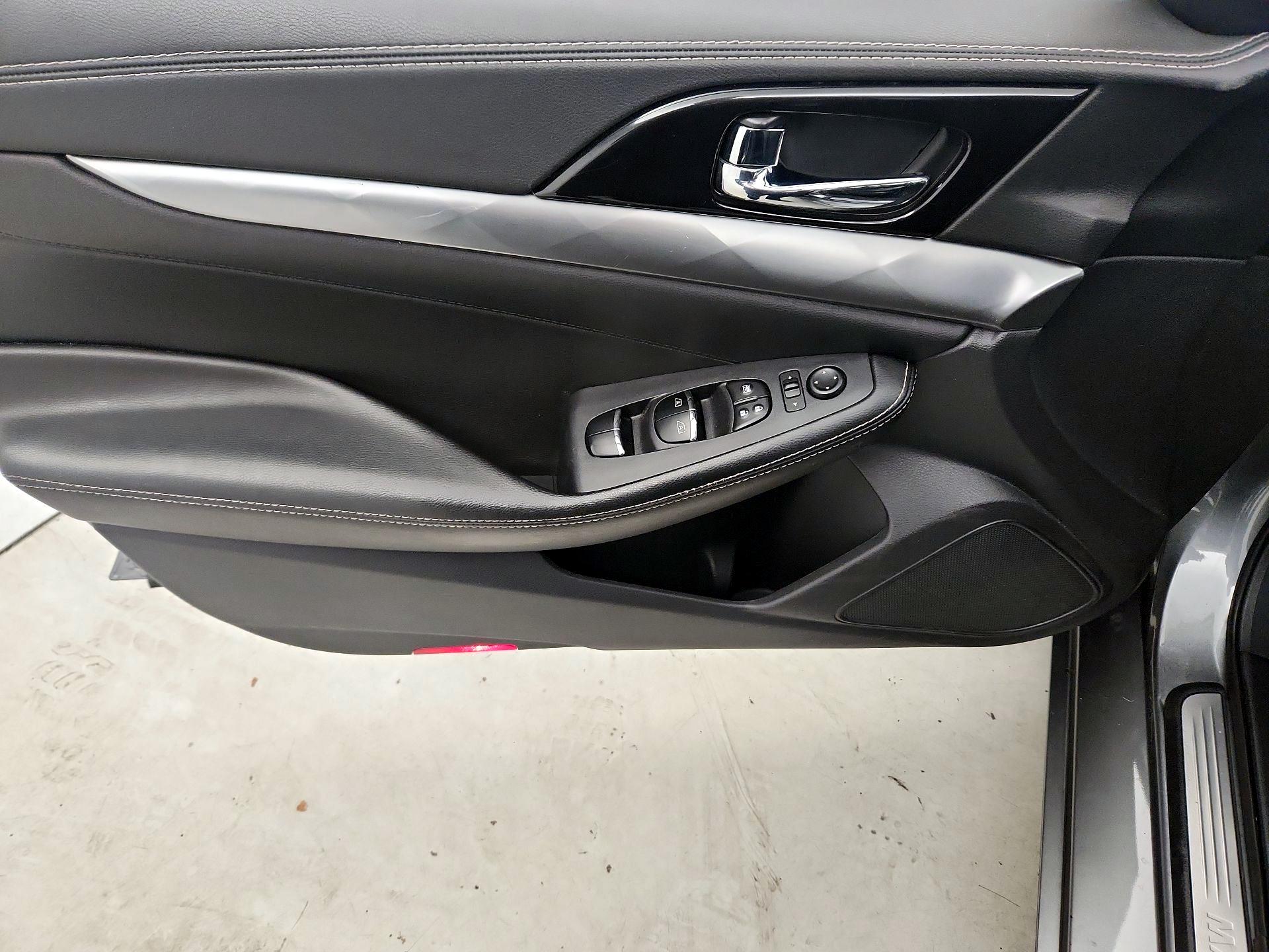 Thumbnail: 2019 Nissan Maxima - 12