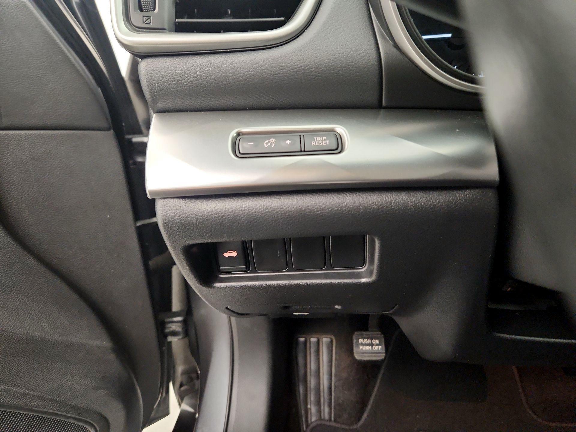 Thumbnail: 2019 Nissan Maxima - 13