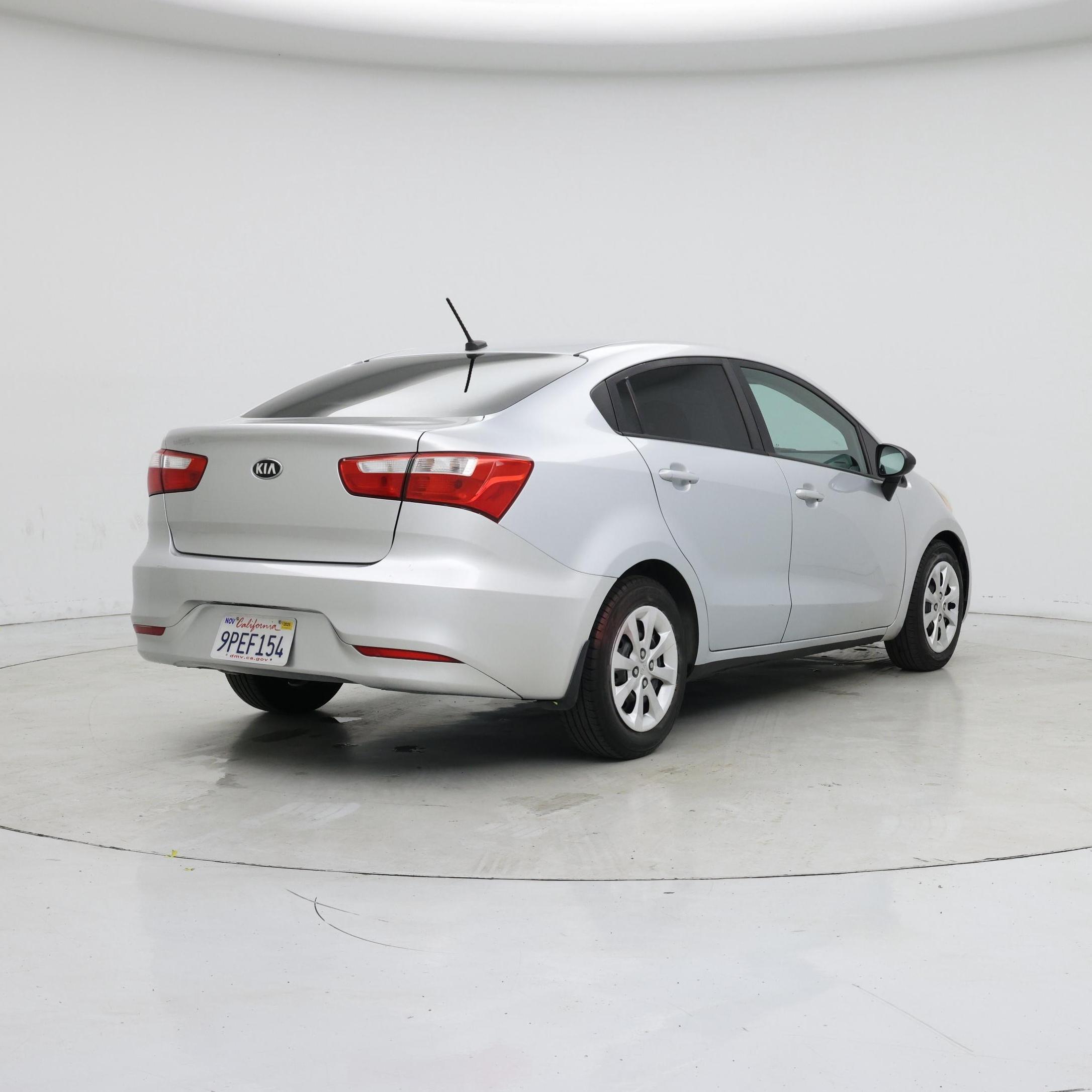 Thumbnail: 2016 Kia Rio - 8