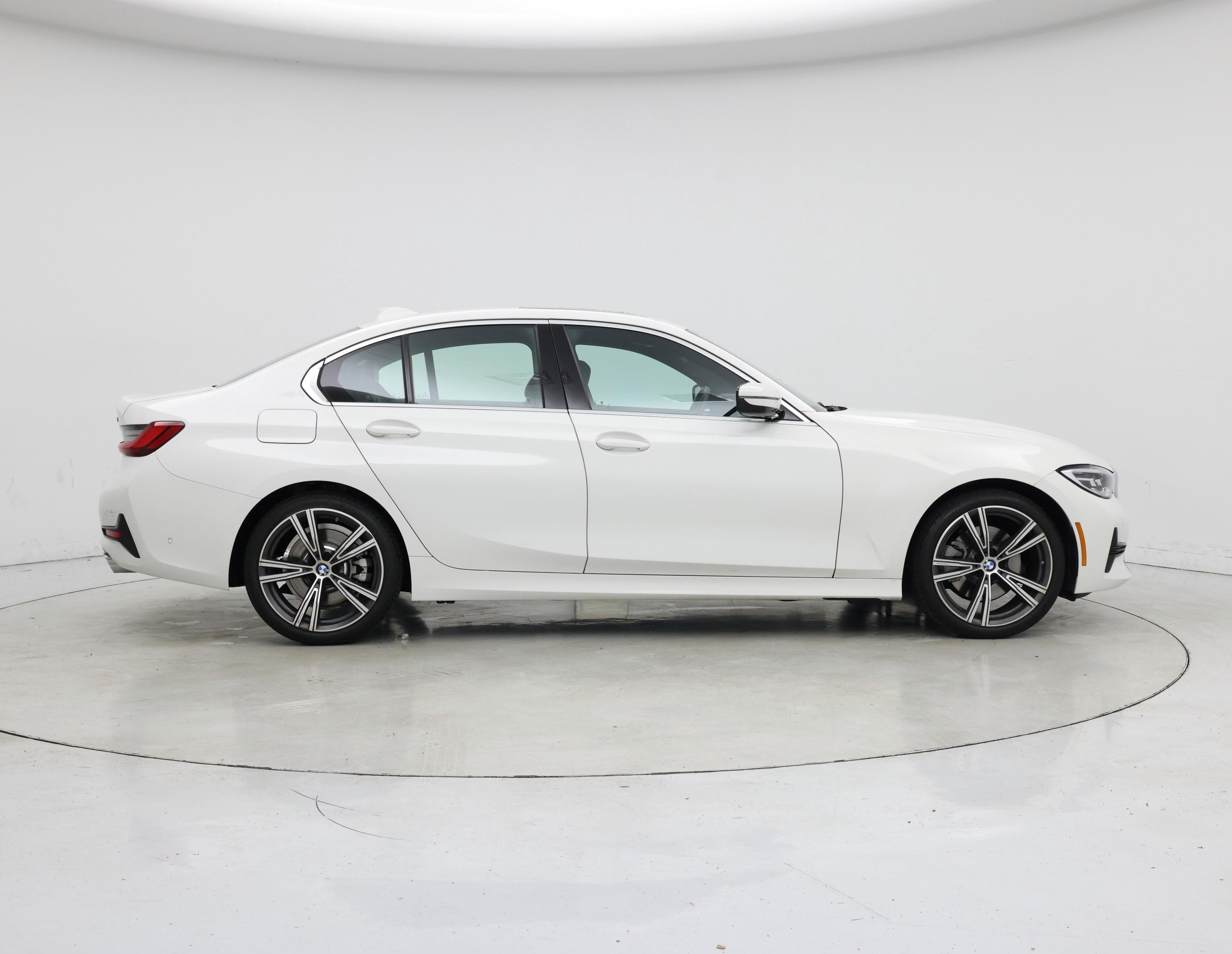 Thumbnail: 2022 BMW 3 Series - 7