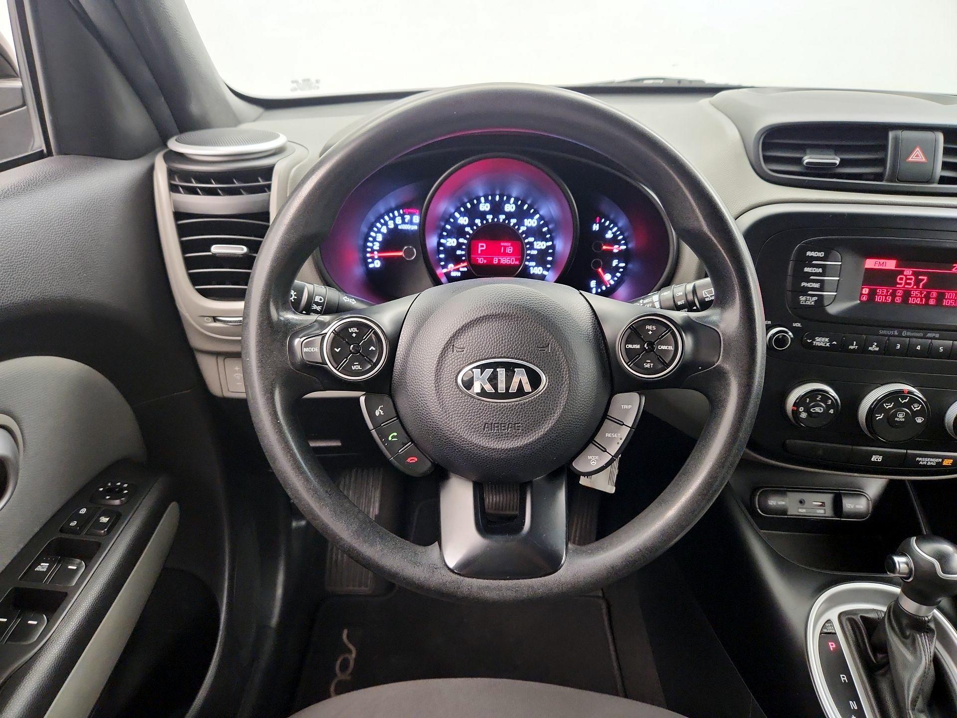 Thumbnail: 2015 Kia Soul - 10