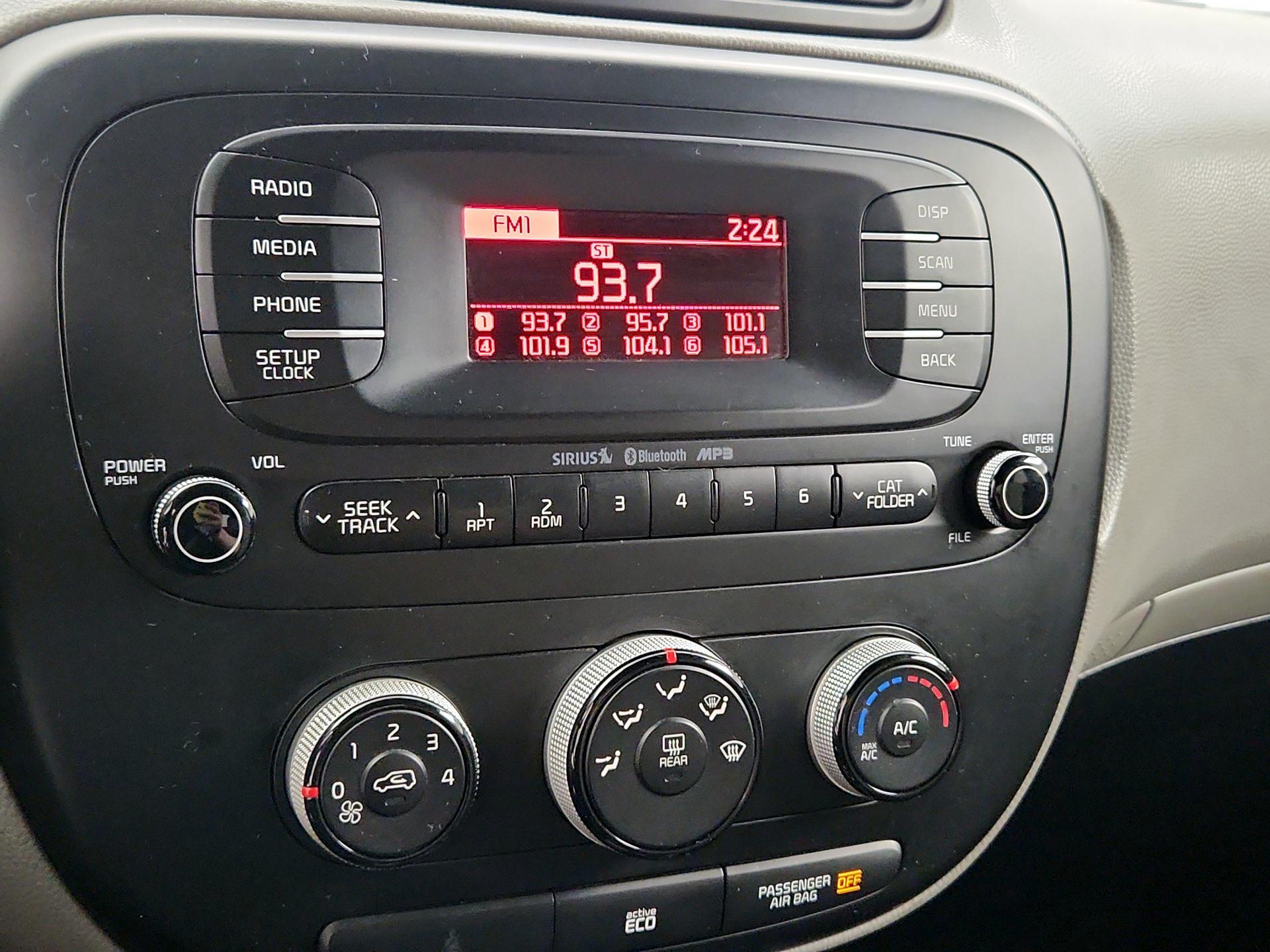 Thumbnail: 2015 Kia Soul - 14