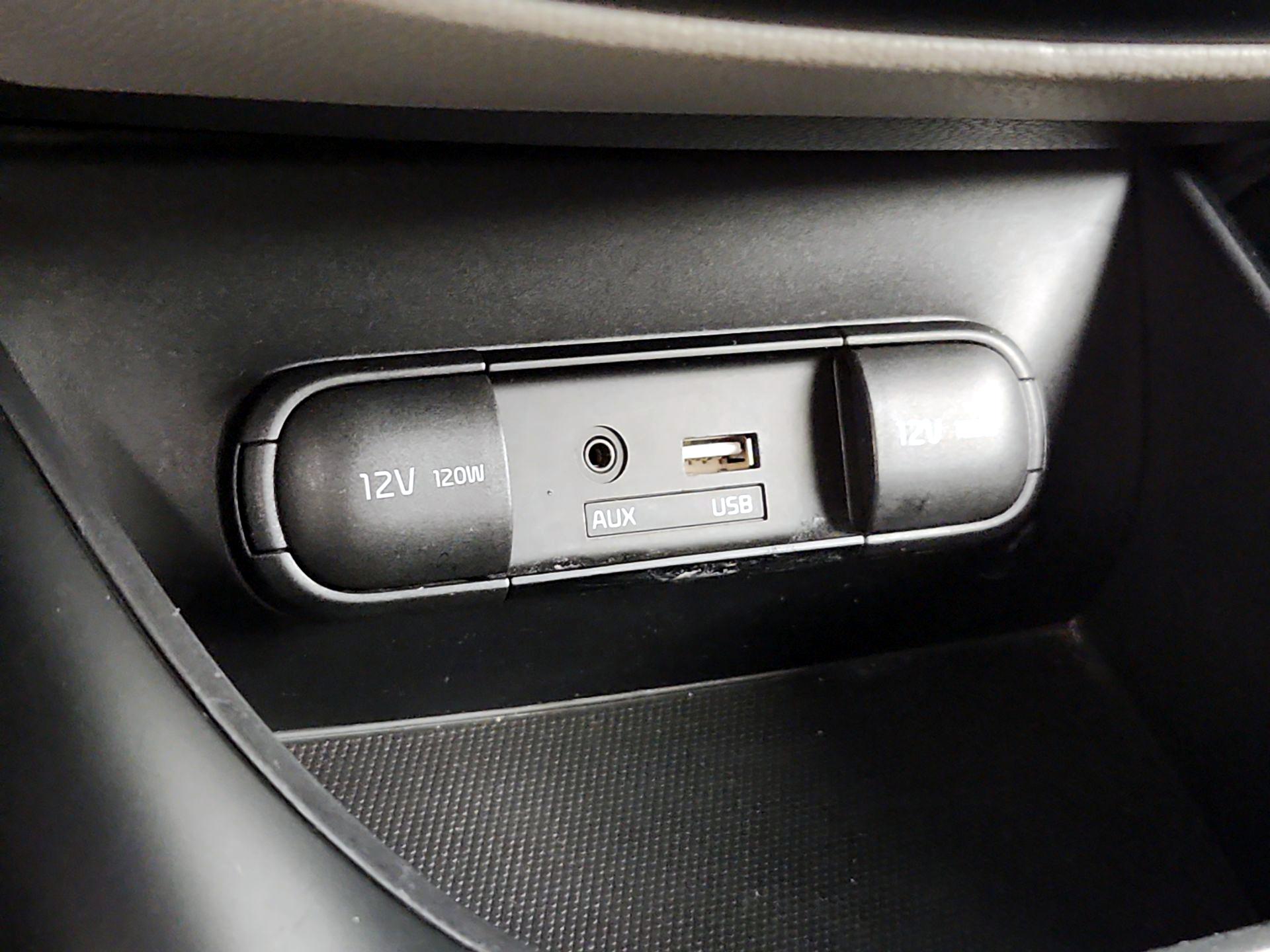 Thumbnail: 2015 Kia Soul - 17