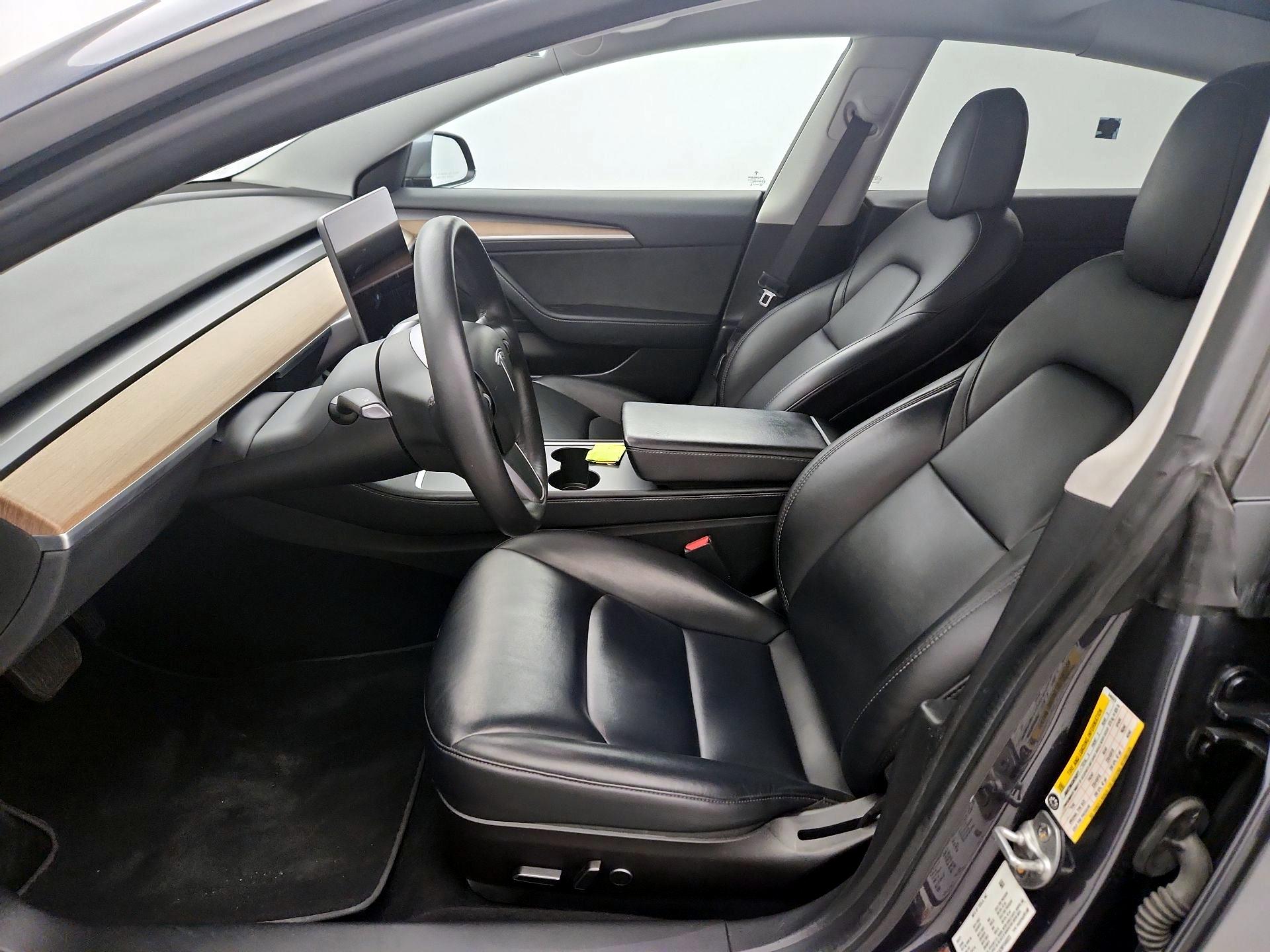 Thumbnail: 2021 Tesla Model 3 - 11