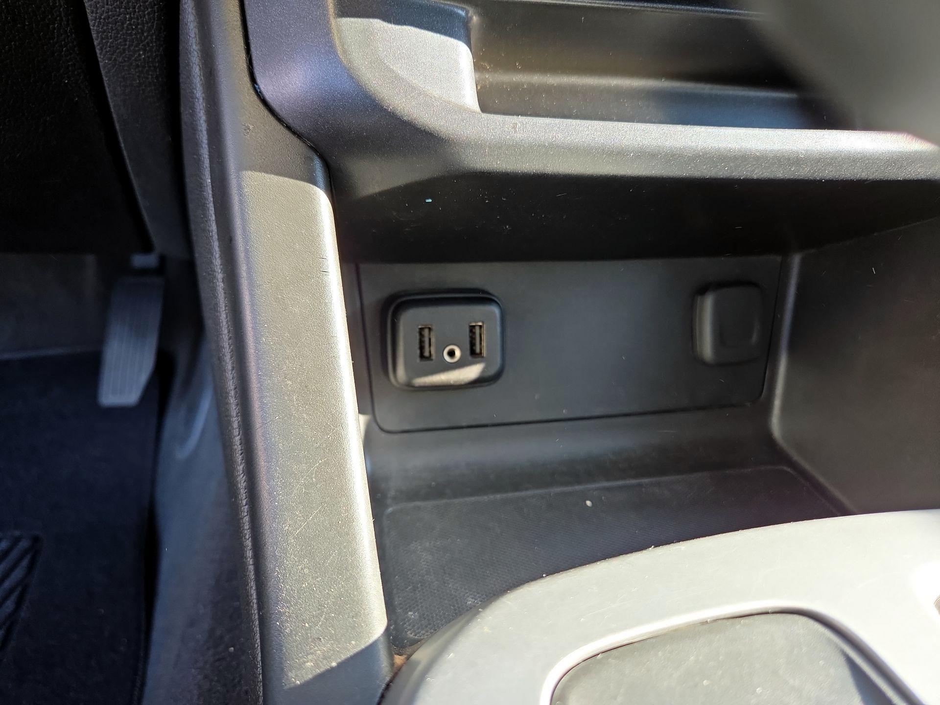 Thumbnail: 2021 Chevrolet Colorado - 16