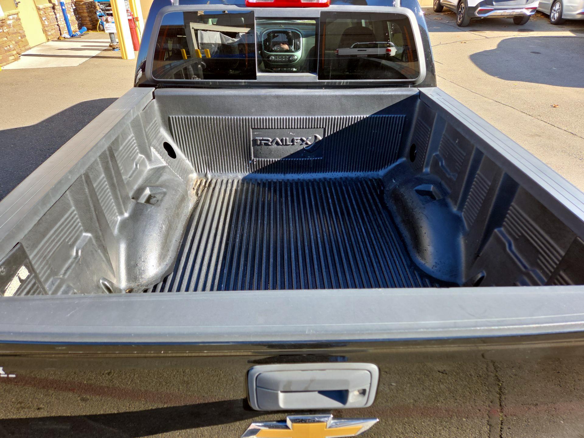 Thumbnail: 2021 Chevrolet Colorado - 18