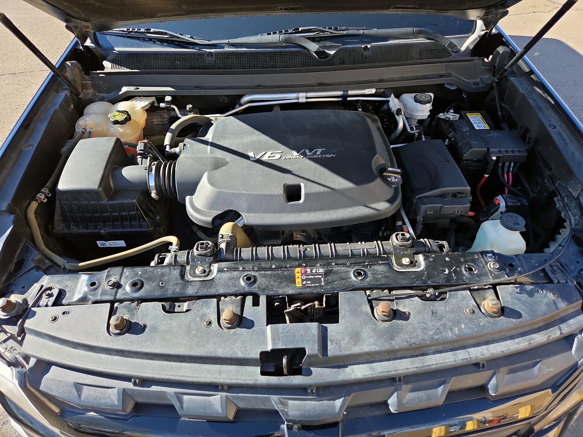 Thumbnail: 2021 Chevrolet Colorado - 19