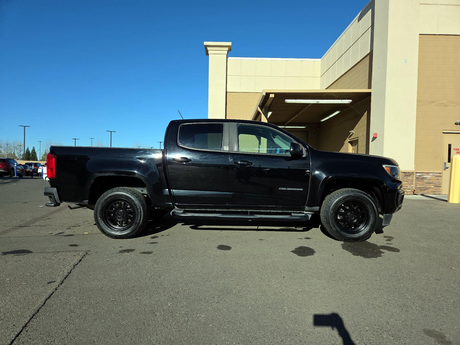Thumbnail: 2021 Chevrolet Colorado - 4
