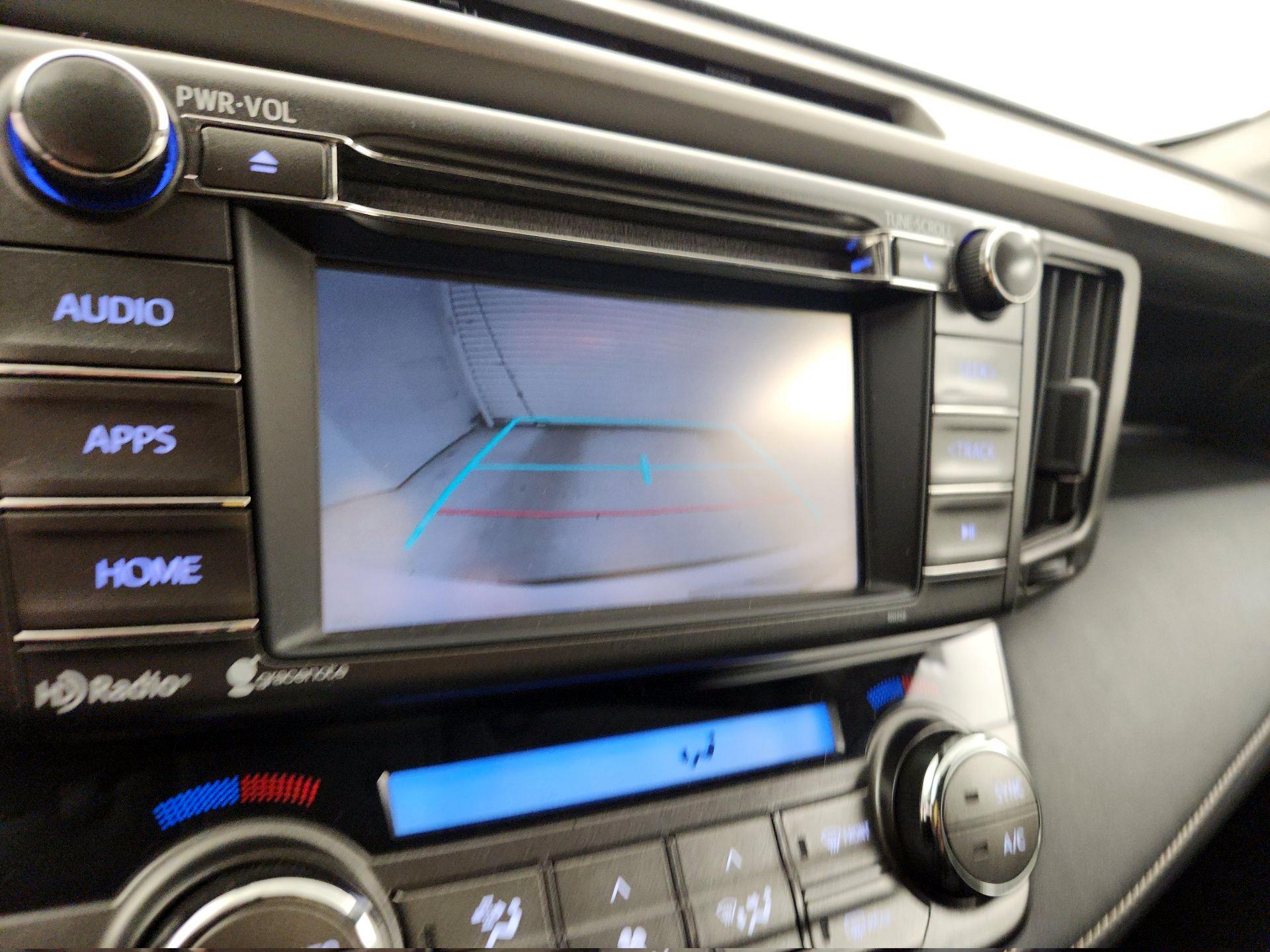 Thumbnail: 2015 Toyota RAV4 - 14