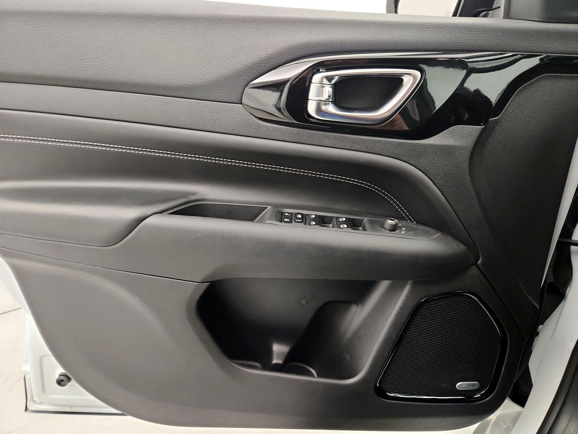 Thumbnail: 2024 Jeep Compass - 12