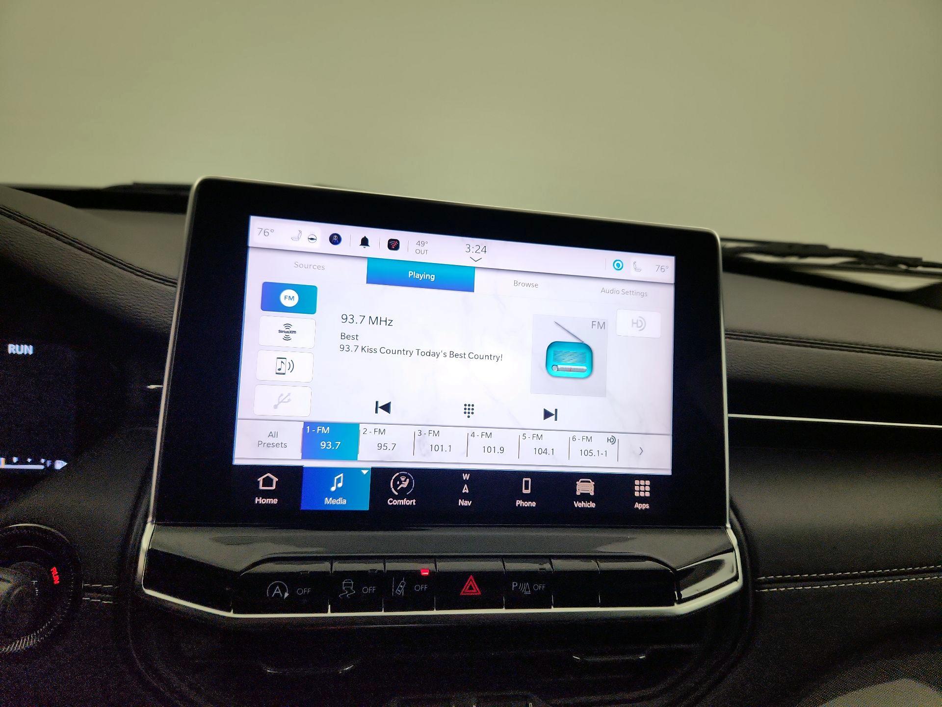 Thumbnail: 2024 Jeep Compass - 16