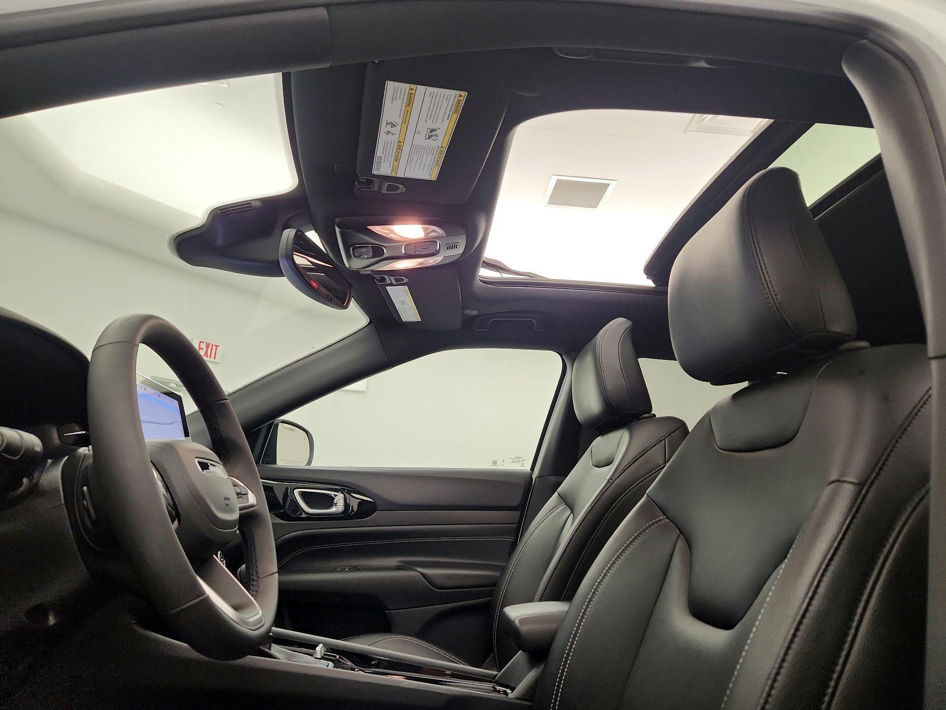 Thumbnail: 2024 Jeep Compass - 20