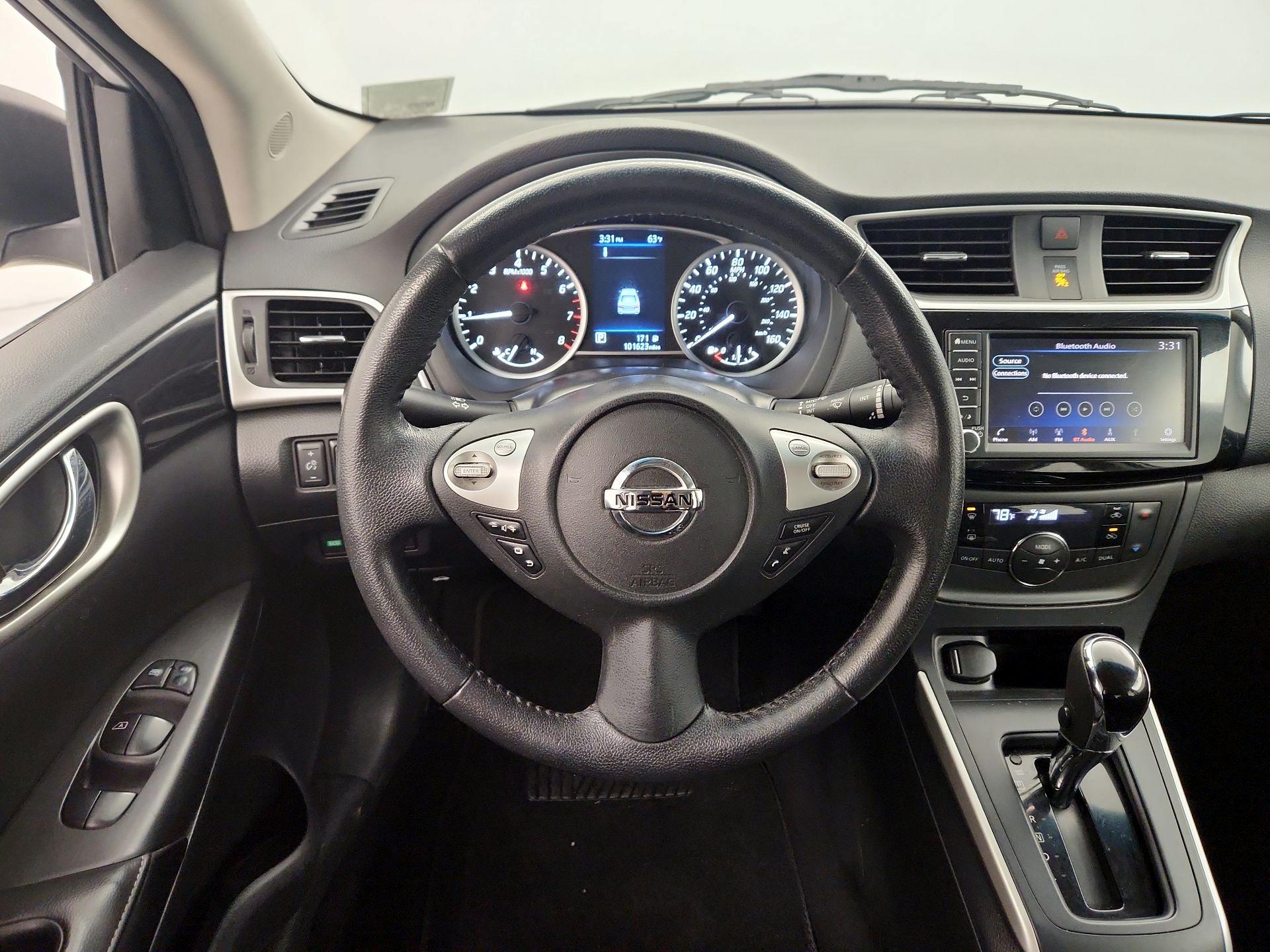 Thumbnail: 2019 Nissan Sentra - 10