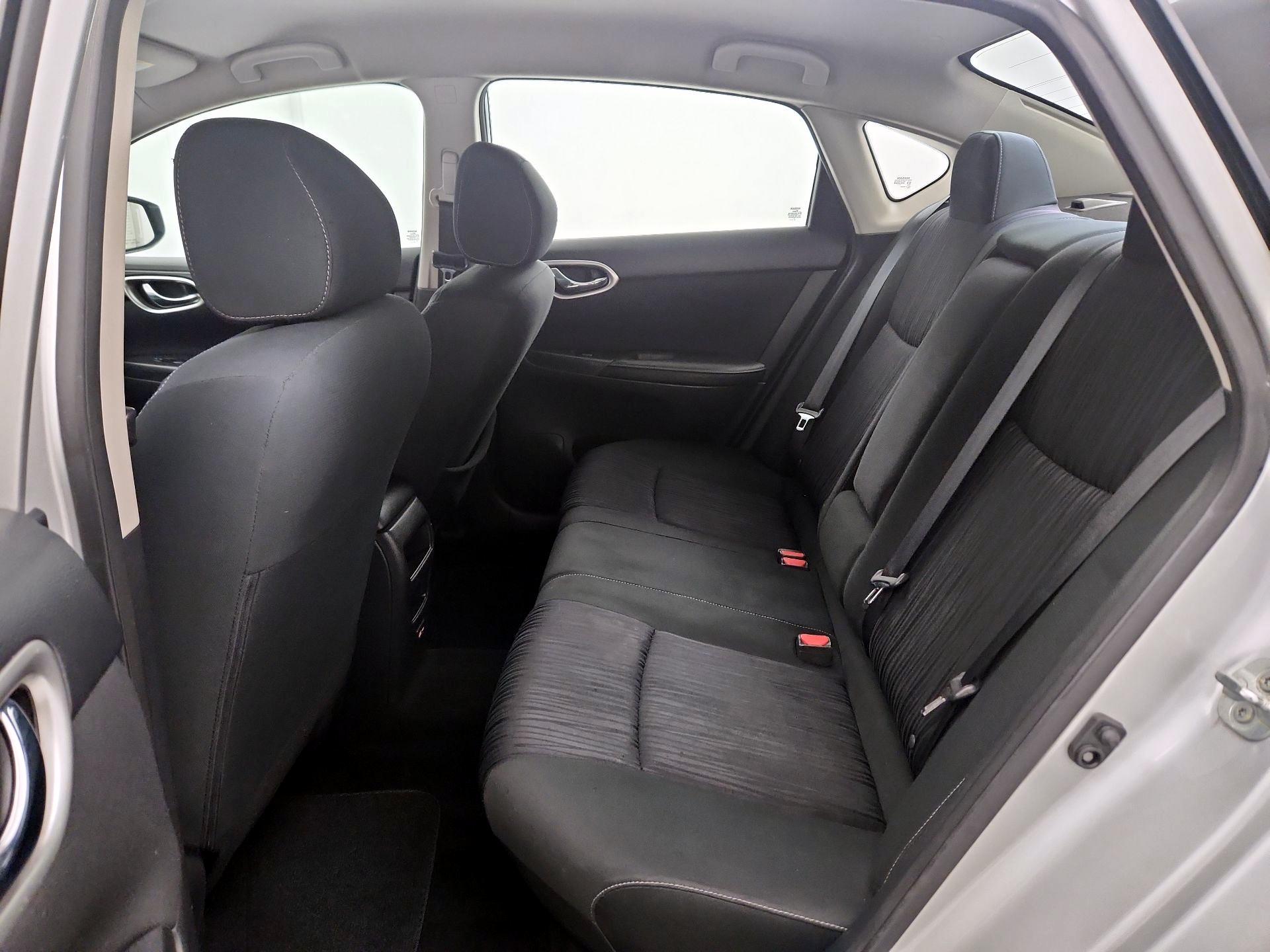 Thumbnail: 2019 Nissan Sentra - 19