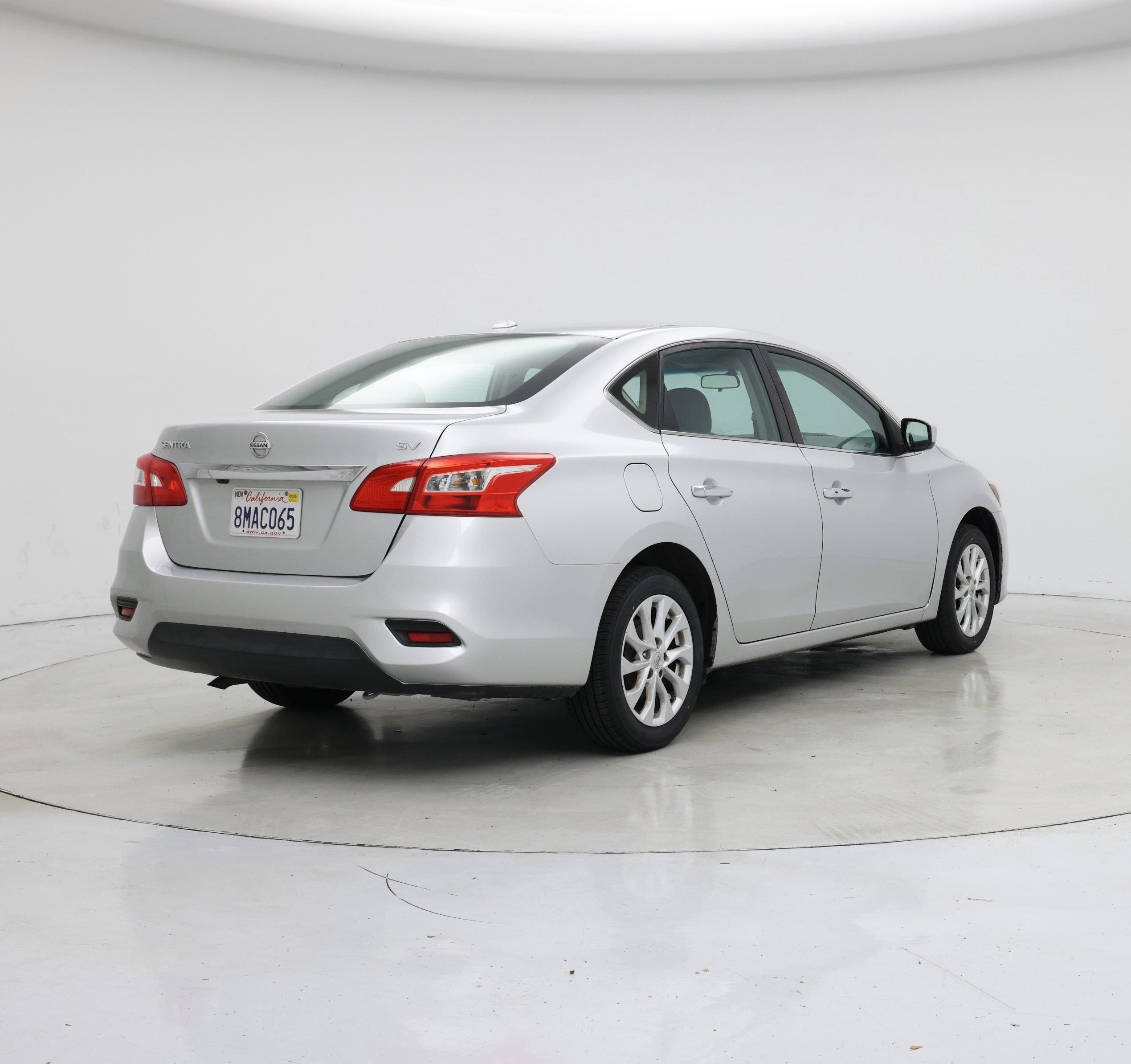 Thumbnail: 2019 Nissan Sentra - 8