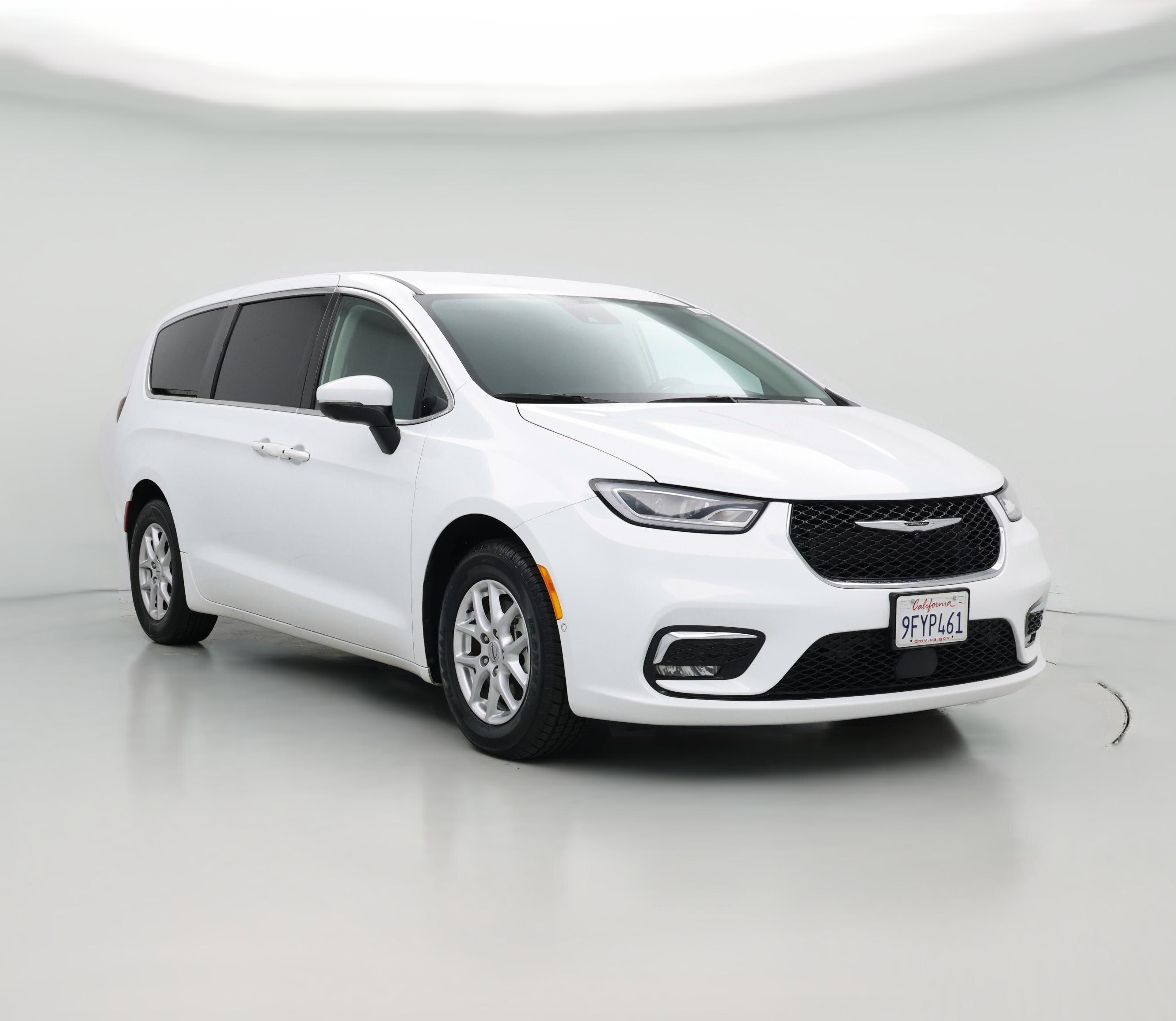 Thumbnail: 2023 Chrysler Pacifica - 1