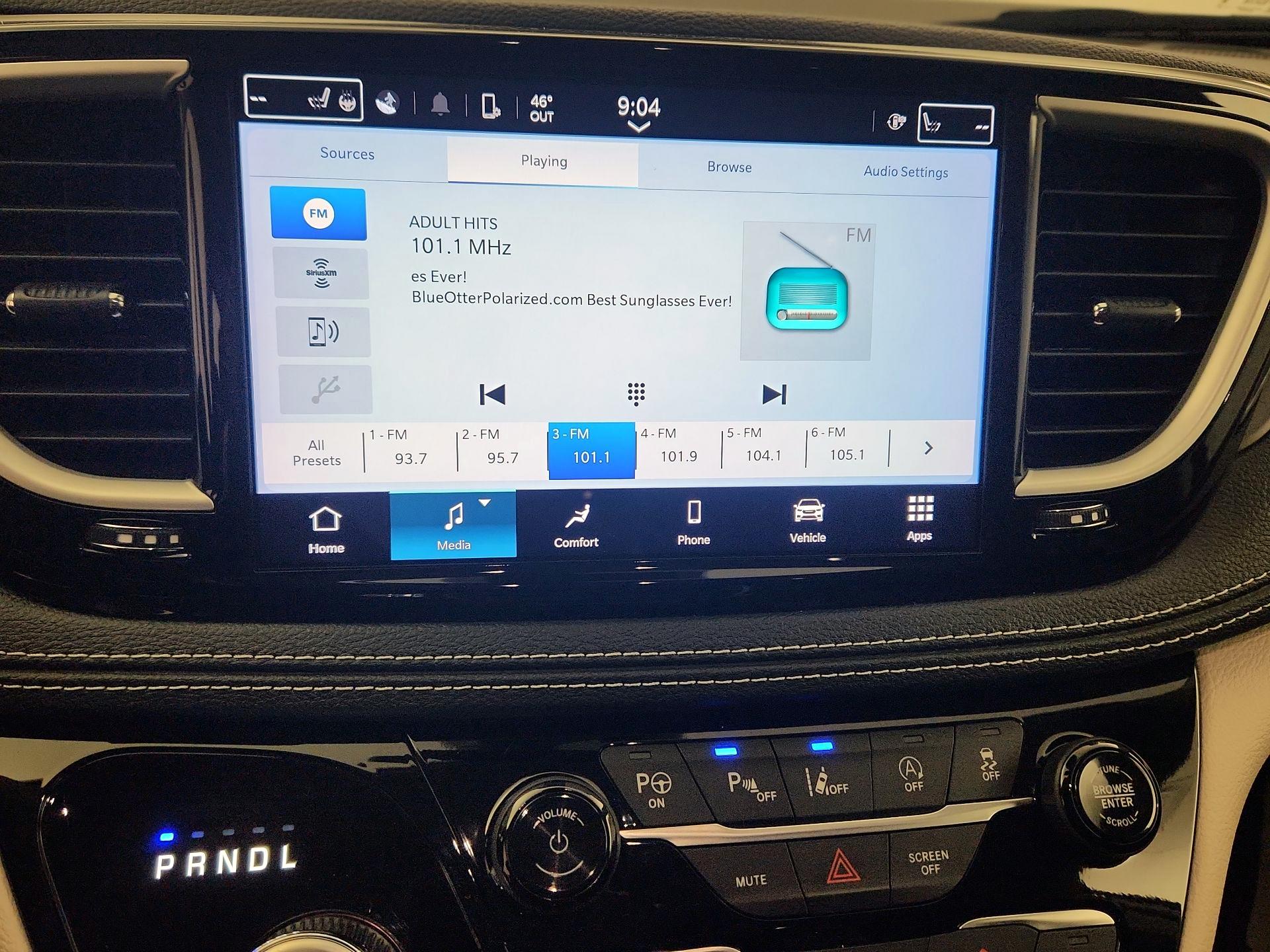 Thumbnail: 2023 Chrysler Pacifica - 15