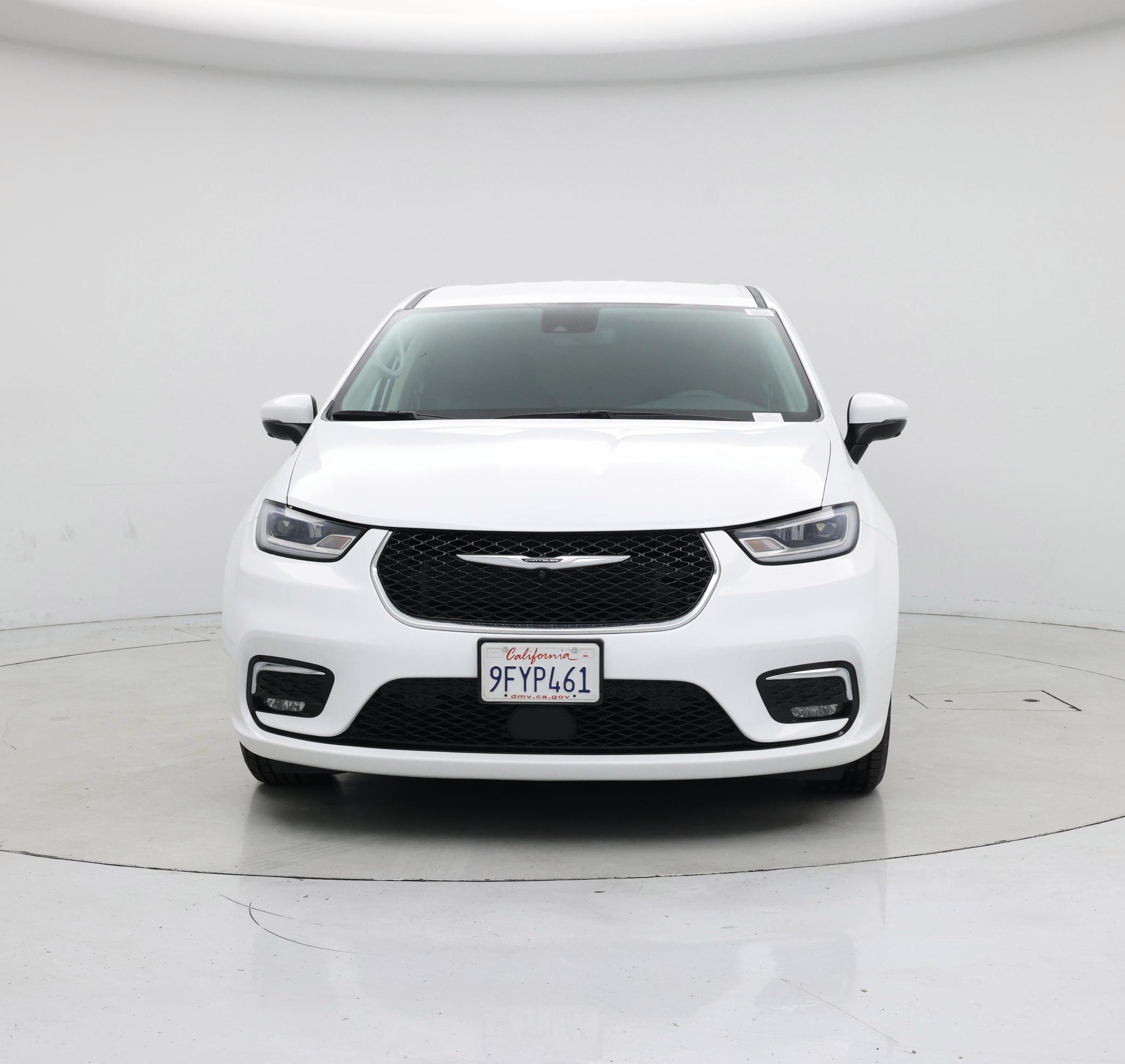 Thumbnail: 2023 Chrysler Pacifica - 5