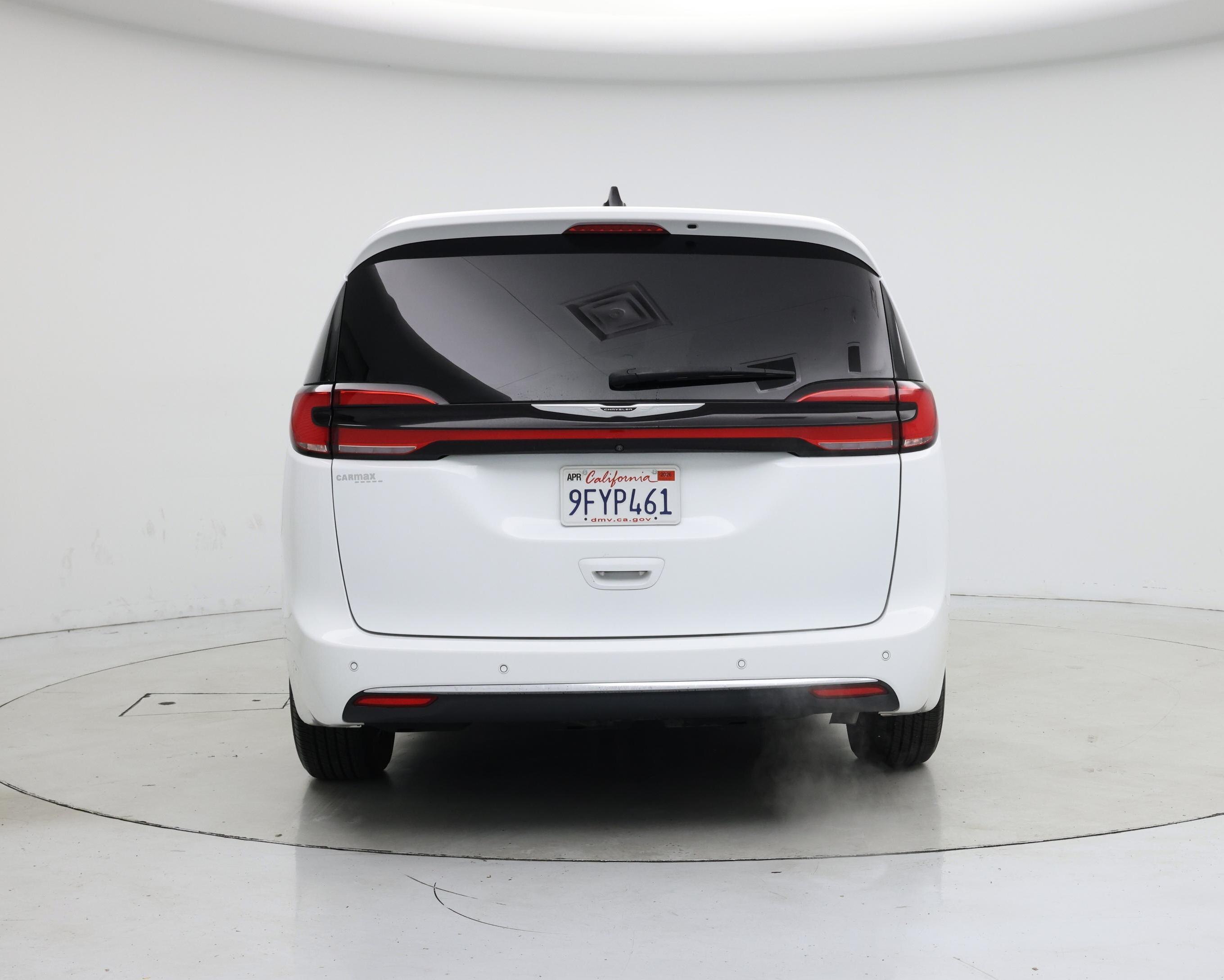 Thumbnail: 2023 Chrysler Pacifica - 6