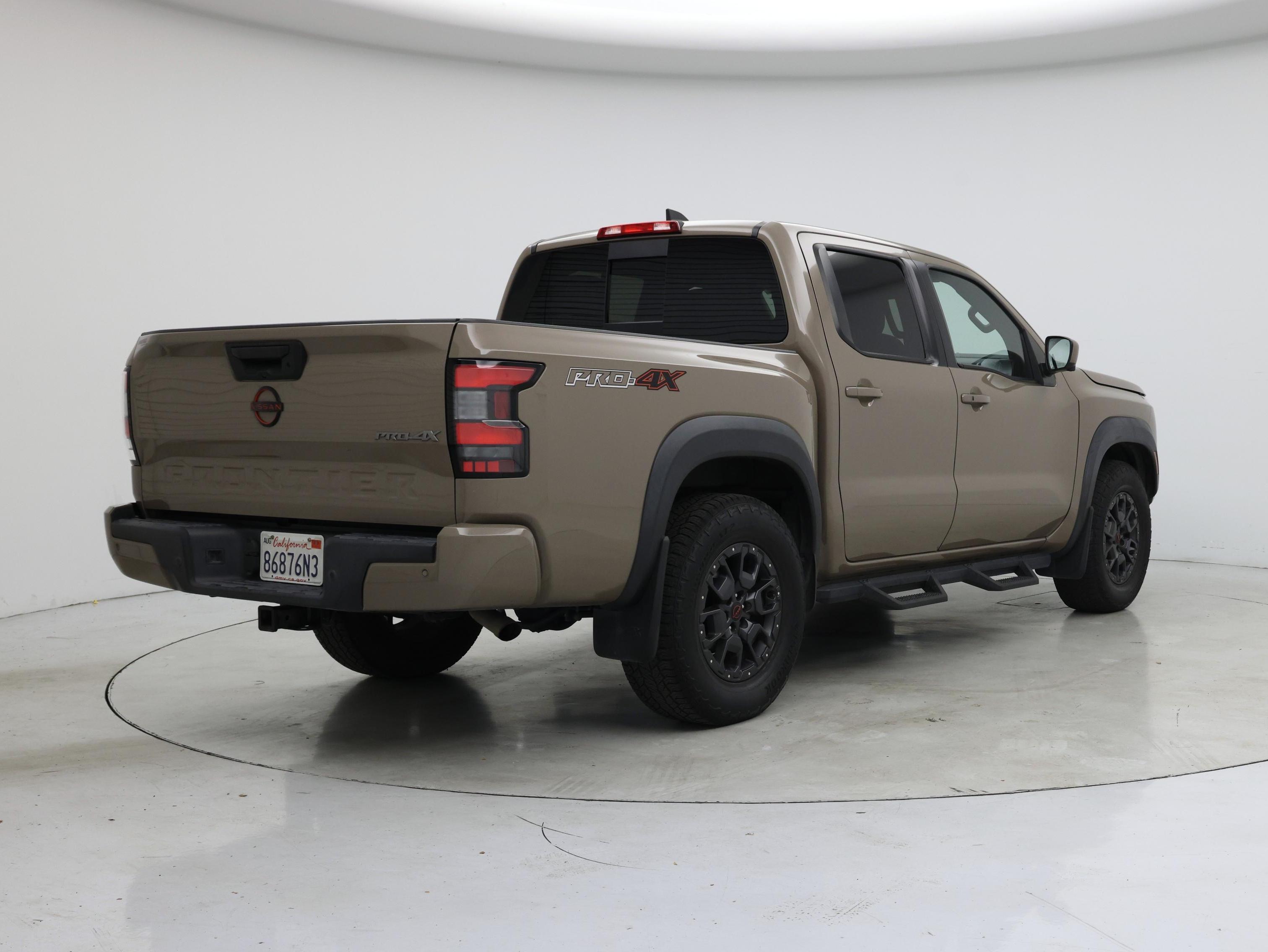 Thumbnail: 2022 Nissan Frontier - 8