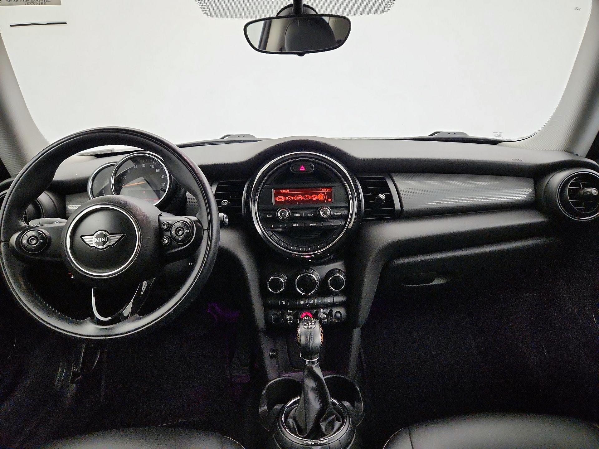 Thumbnail: 2015 MINI Cooper Hardtop - 9