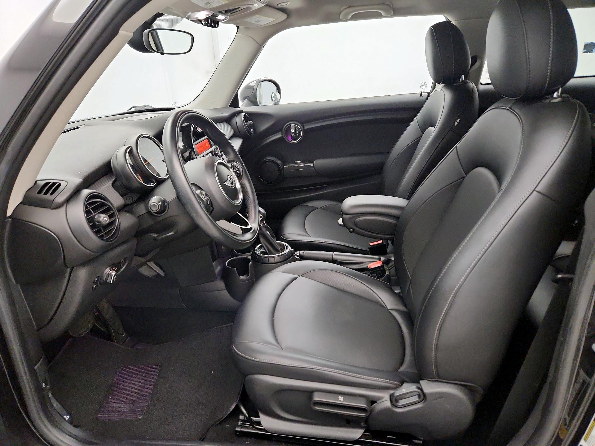 Thumbnail: 2015 MINI Cooper Hardtop - 11