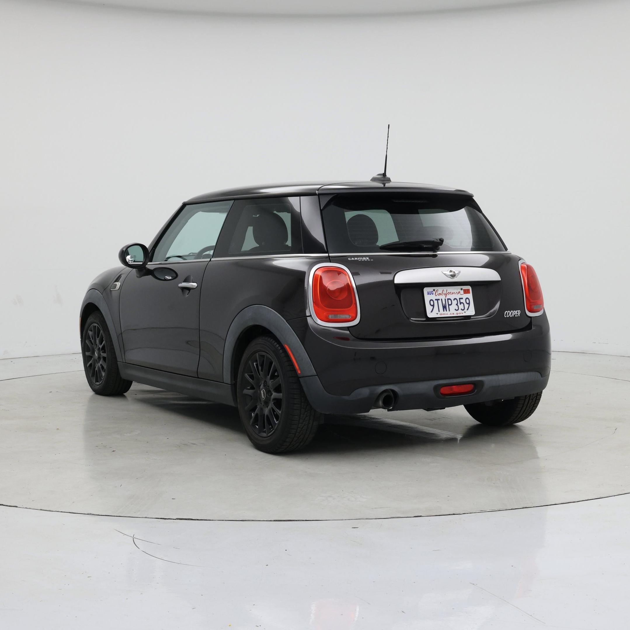 Thumbnail: 2015 MINI Cooper Hardtop - 2