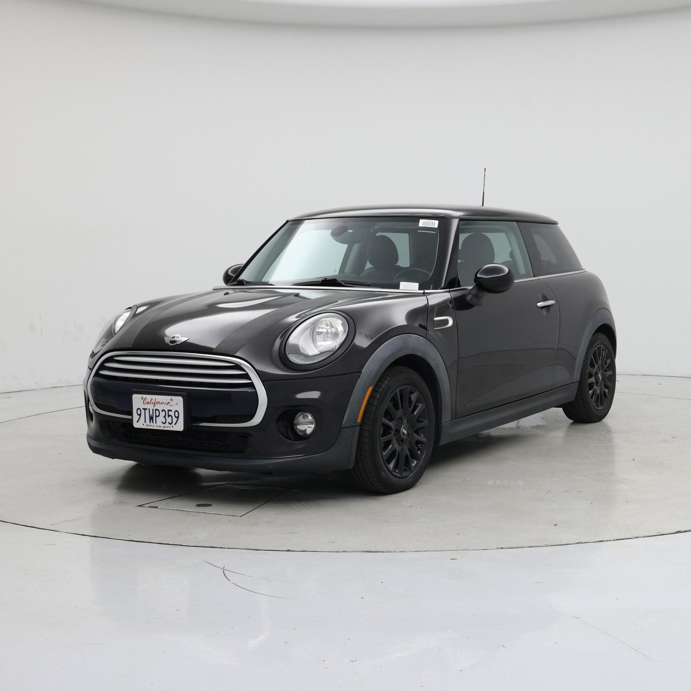 Thumbnail: 2015 MINI Cooper Hardtop - 4