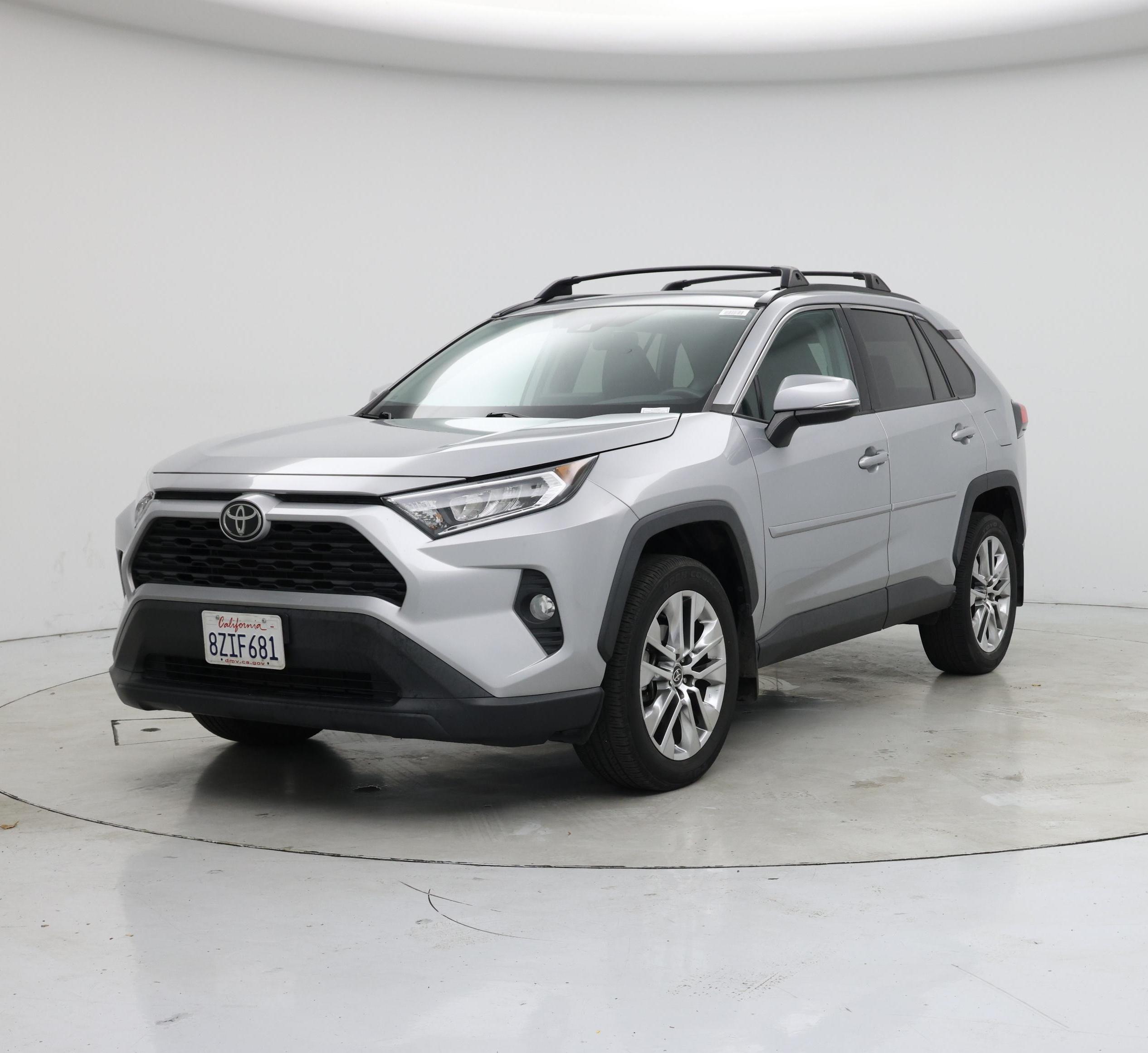 Thumbnail: 2021 Toyota RAV4 - 4