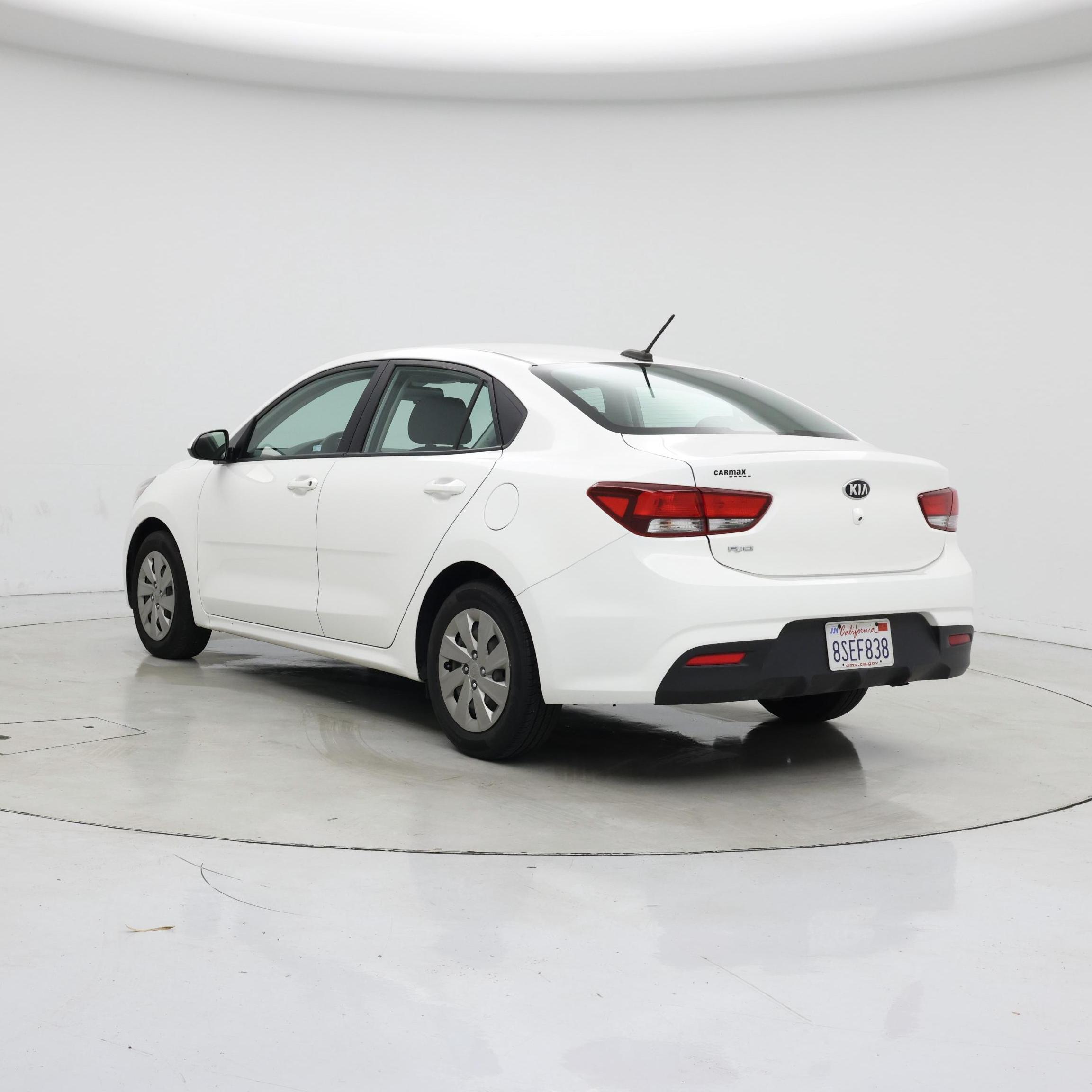 Thumbnail: 2020 Kia Rio - 2