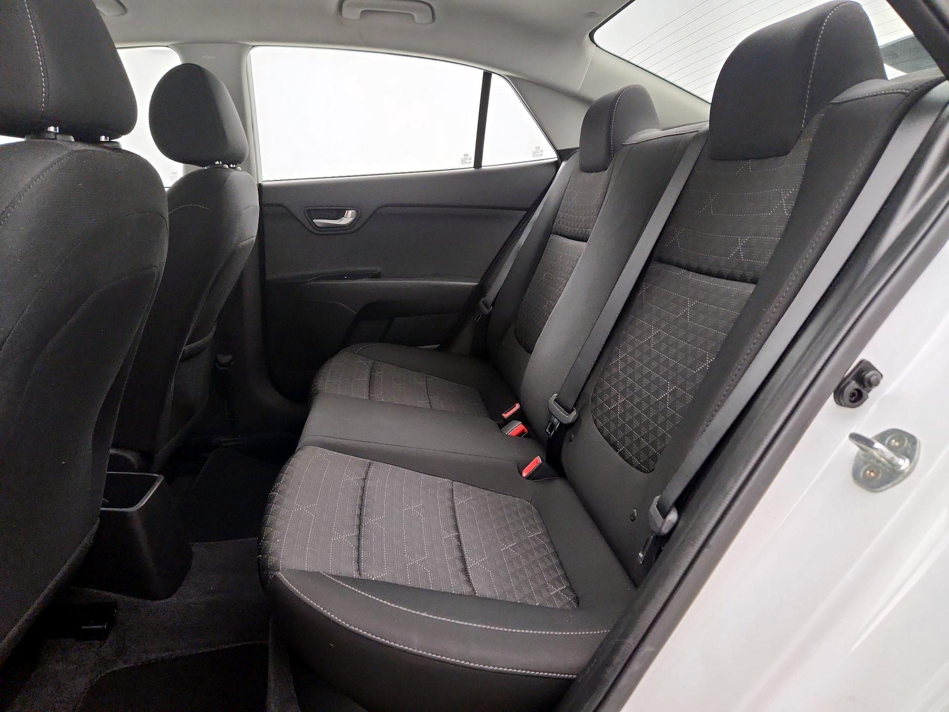 Thumbnail: 2020 Kia Rio - 19