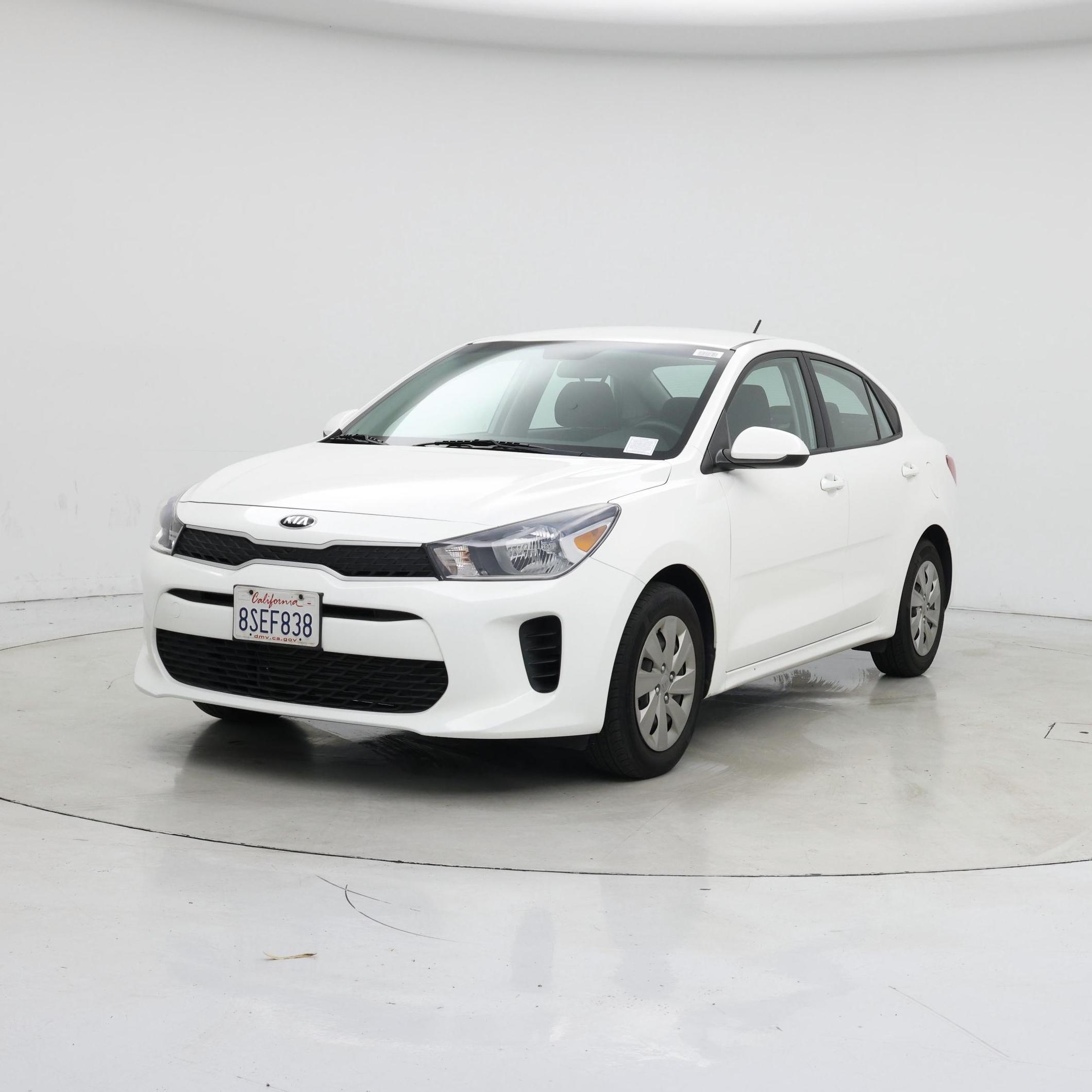 Thumbnail: 2020 Kia Rio - 4