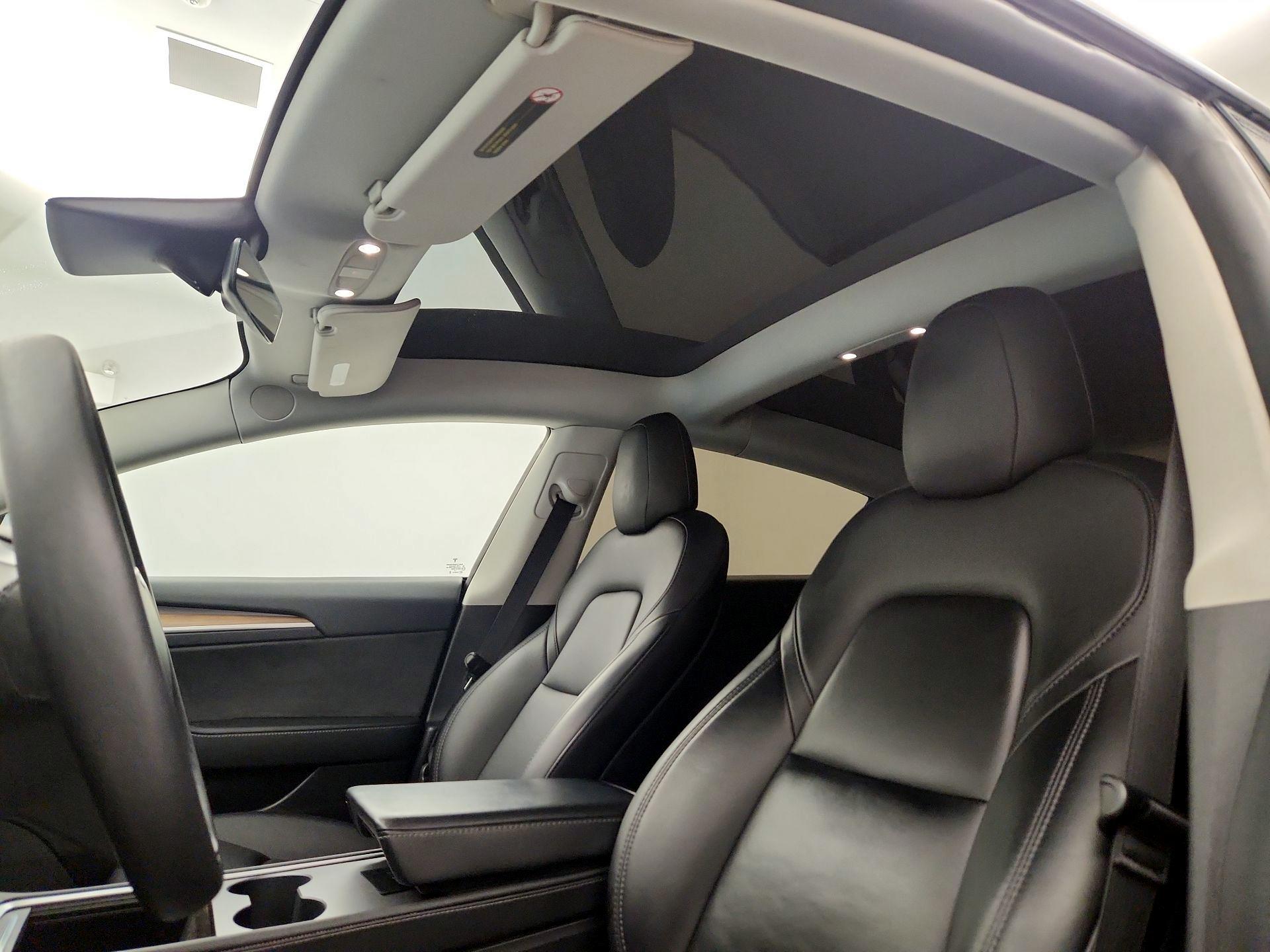 Thumbnail: 2021 Tesla Model 3 - 18