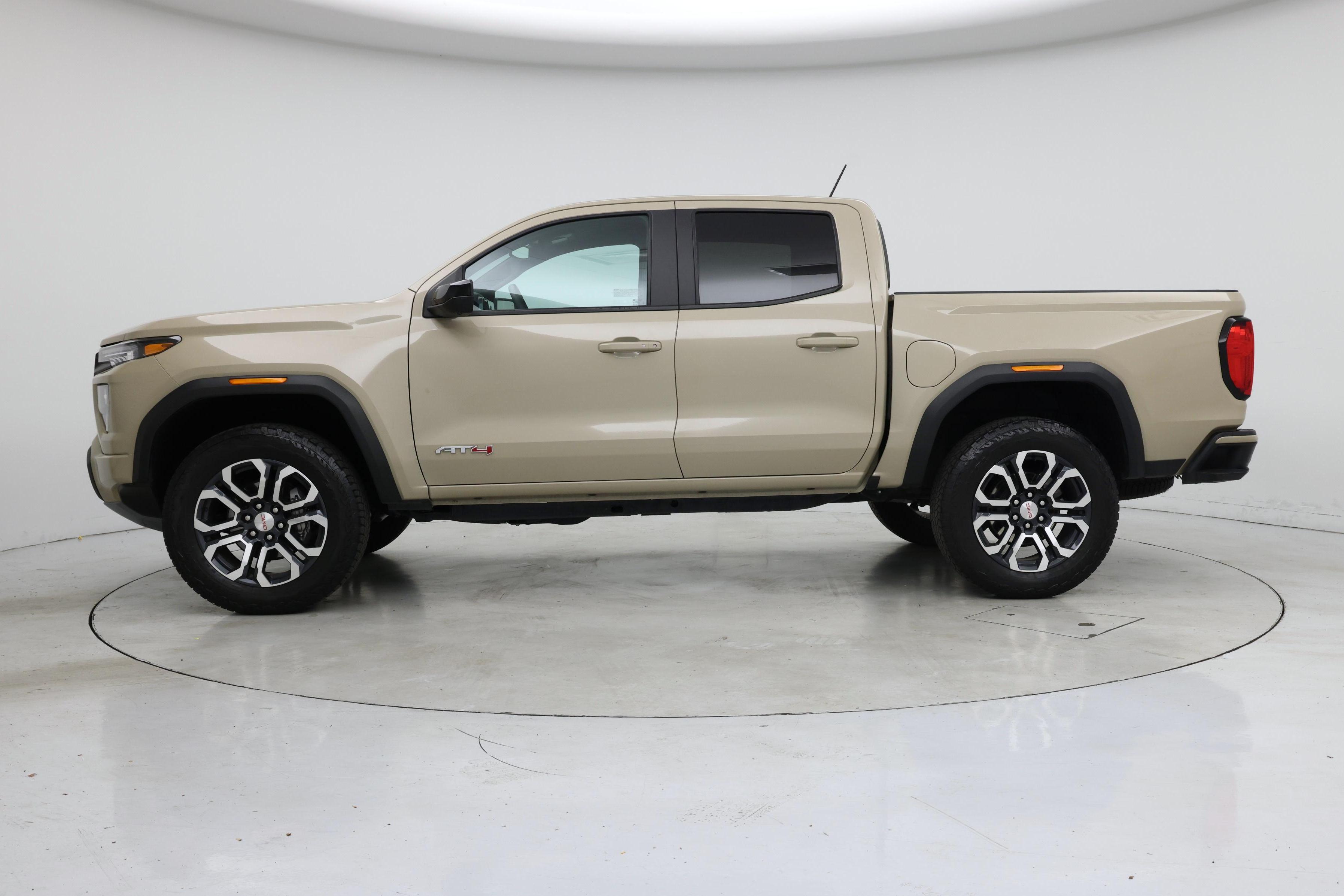 Thumbnail: 2024 GMC Canyon - 3