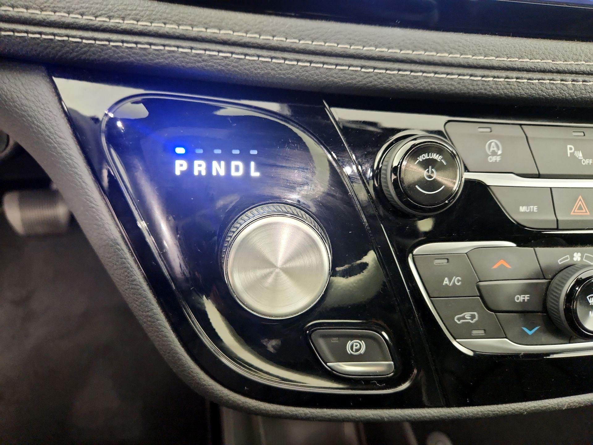 Thumbnail: 2019 Chrysler Pacifica - 18