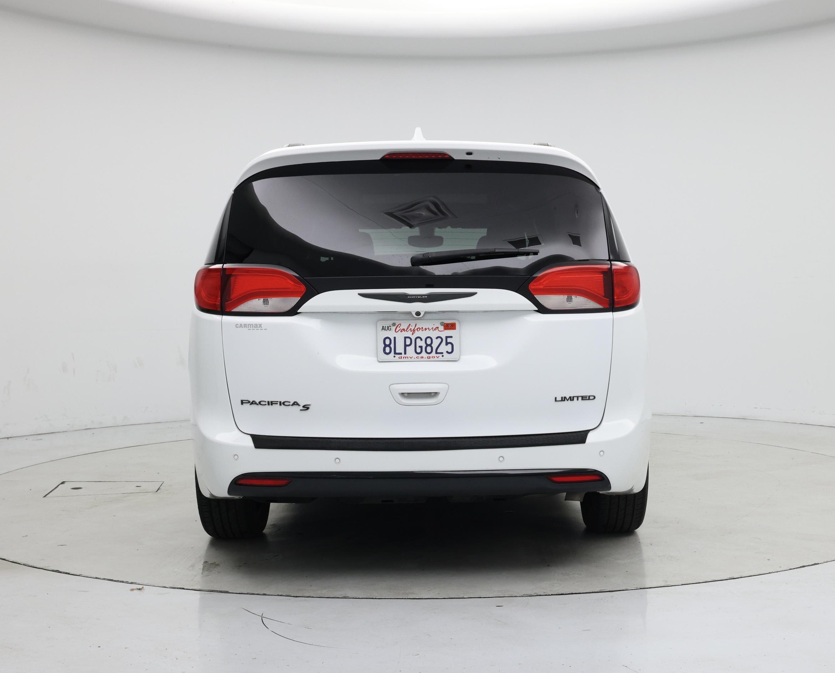 Thumbnail: 2019 Chrysler Pacifica - 6