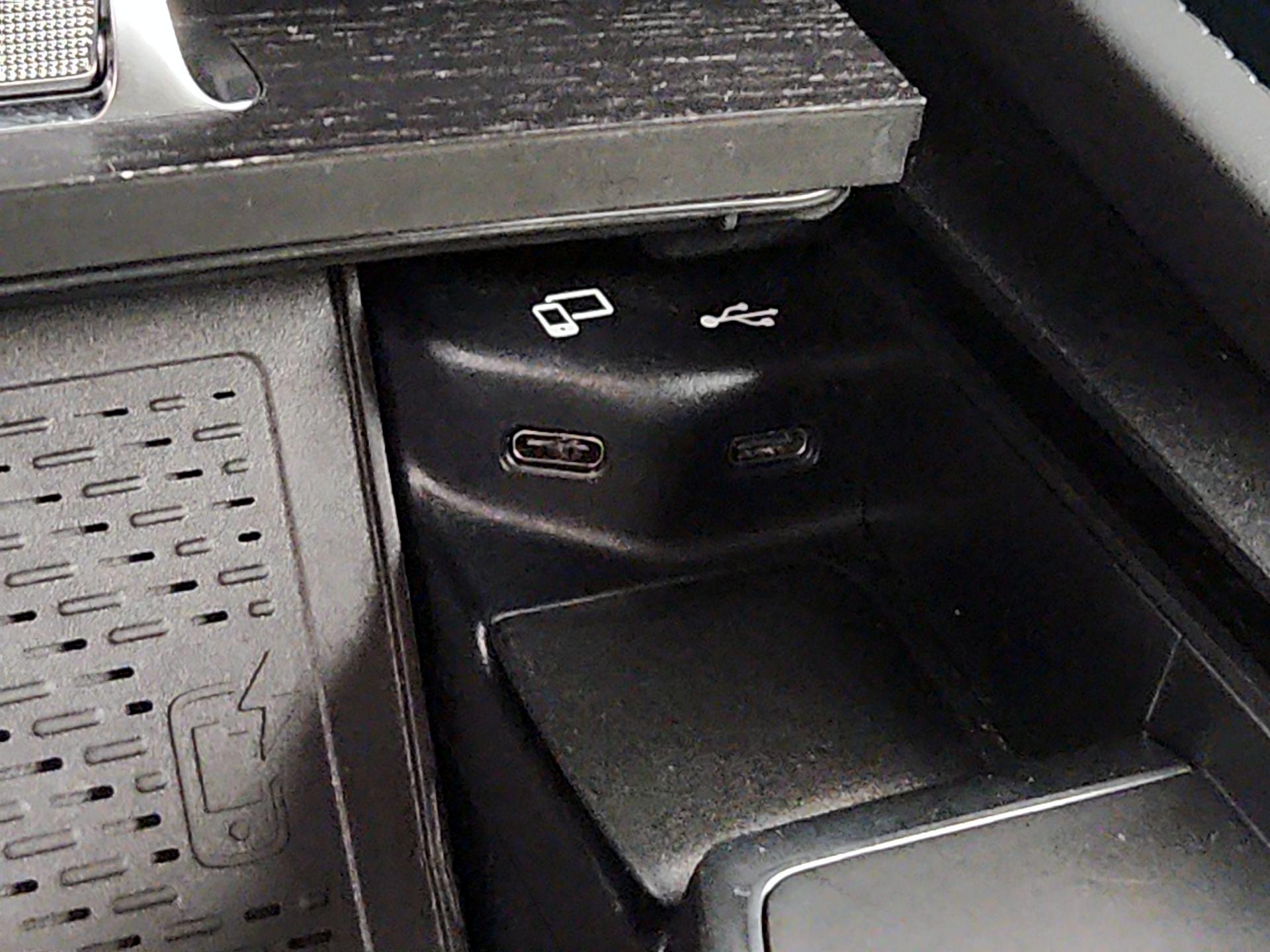 Thumbnail: 2021 Mercedes-Benz GLE - 19