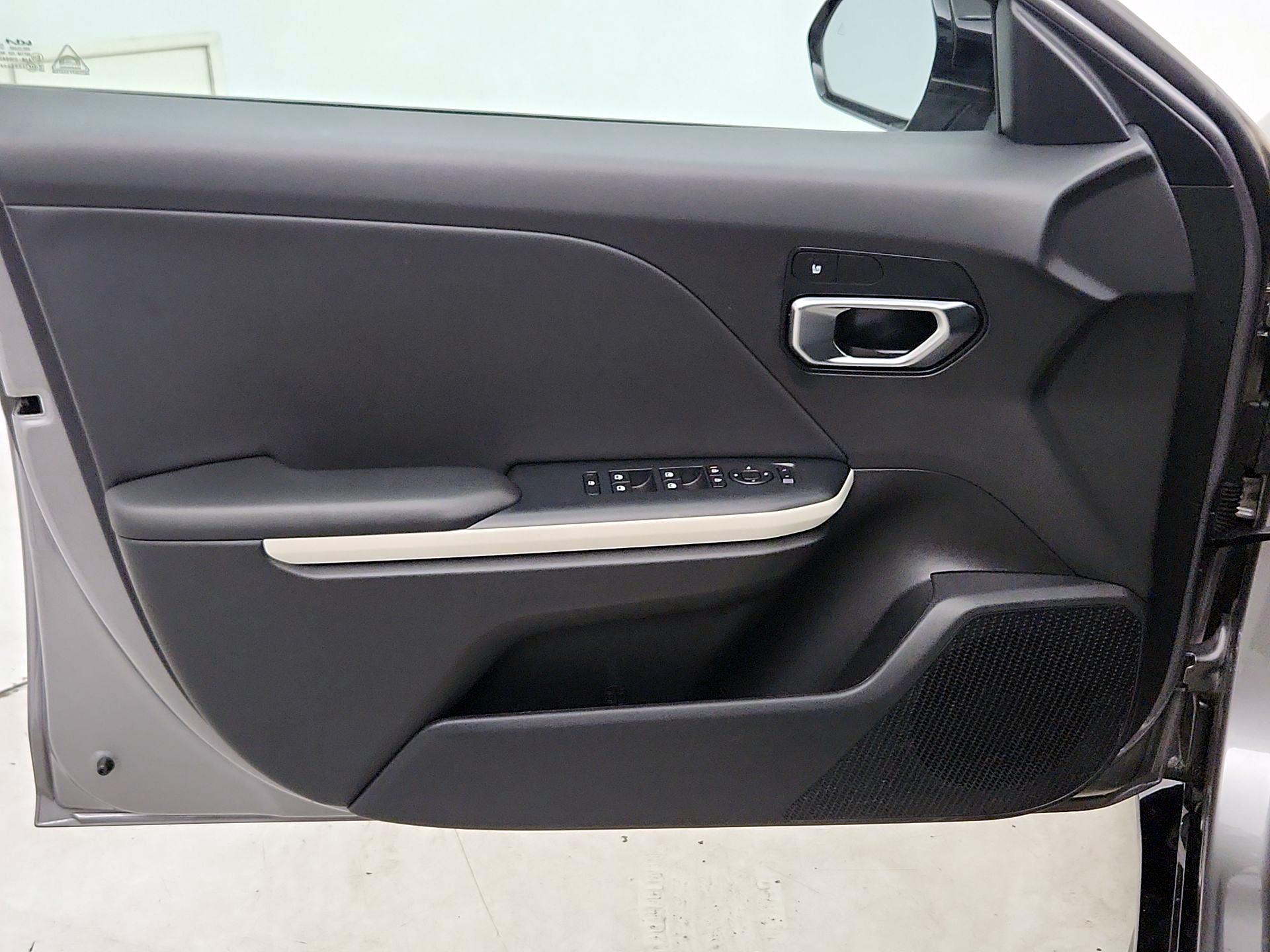 Thumbnail: 2025 Kia K4 - 12