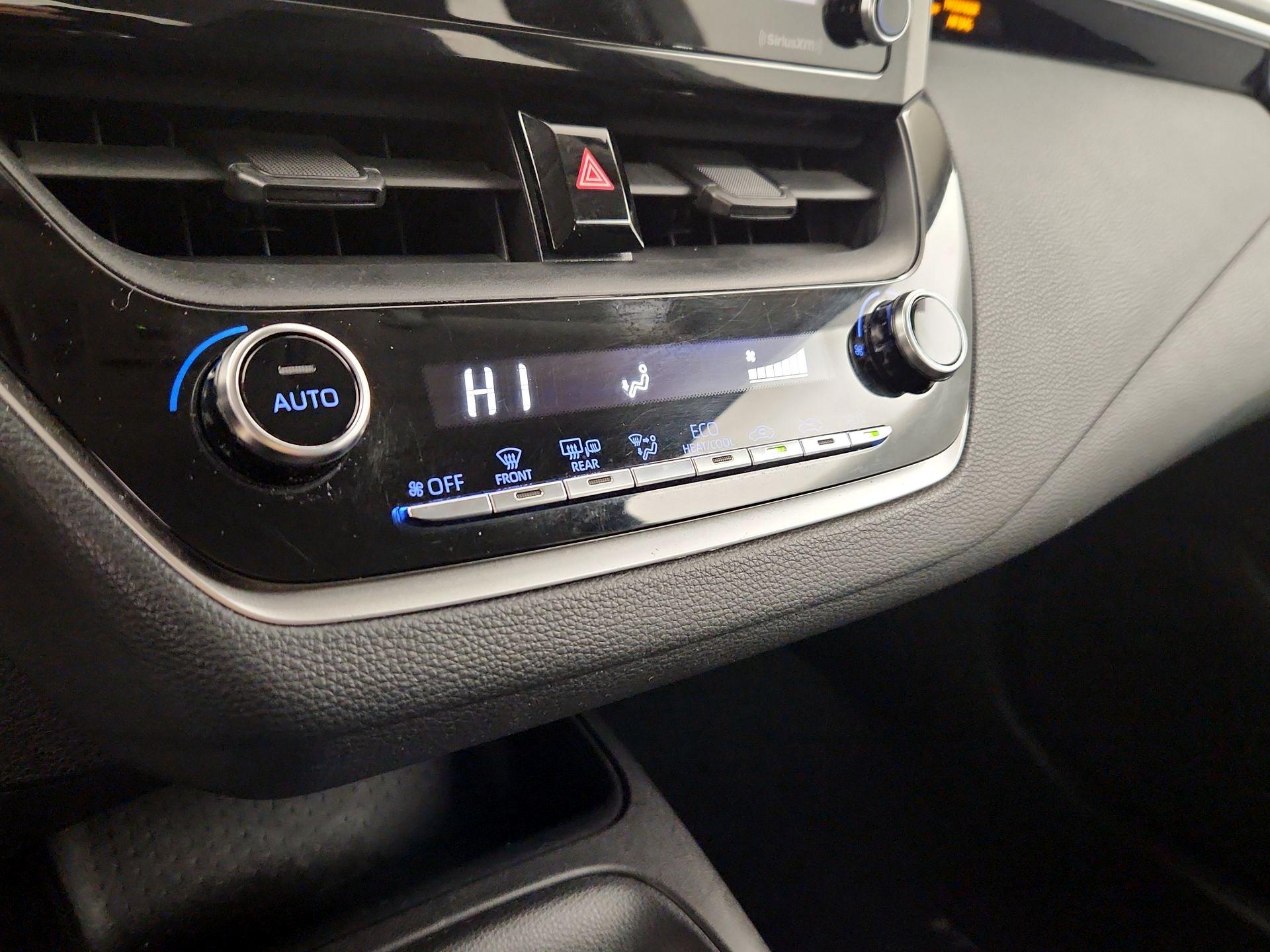 Thumbnail: 2021 Toyota Corolla - 16