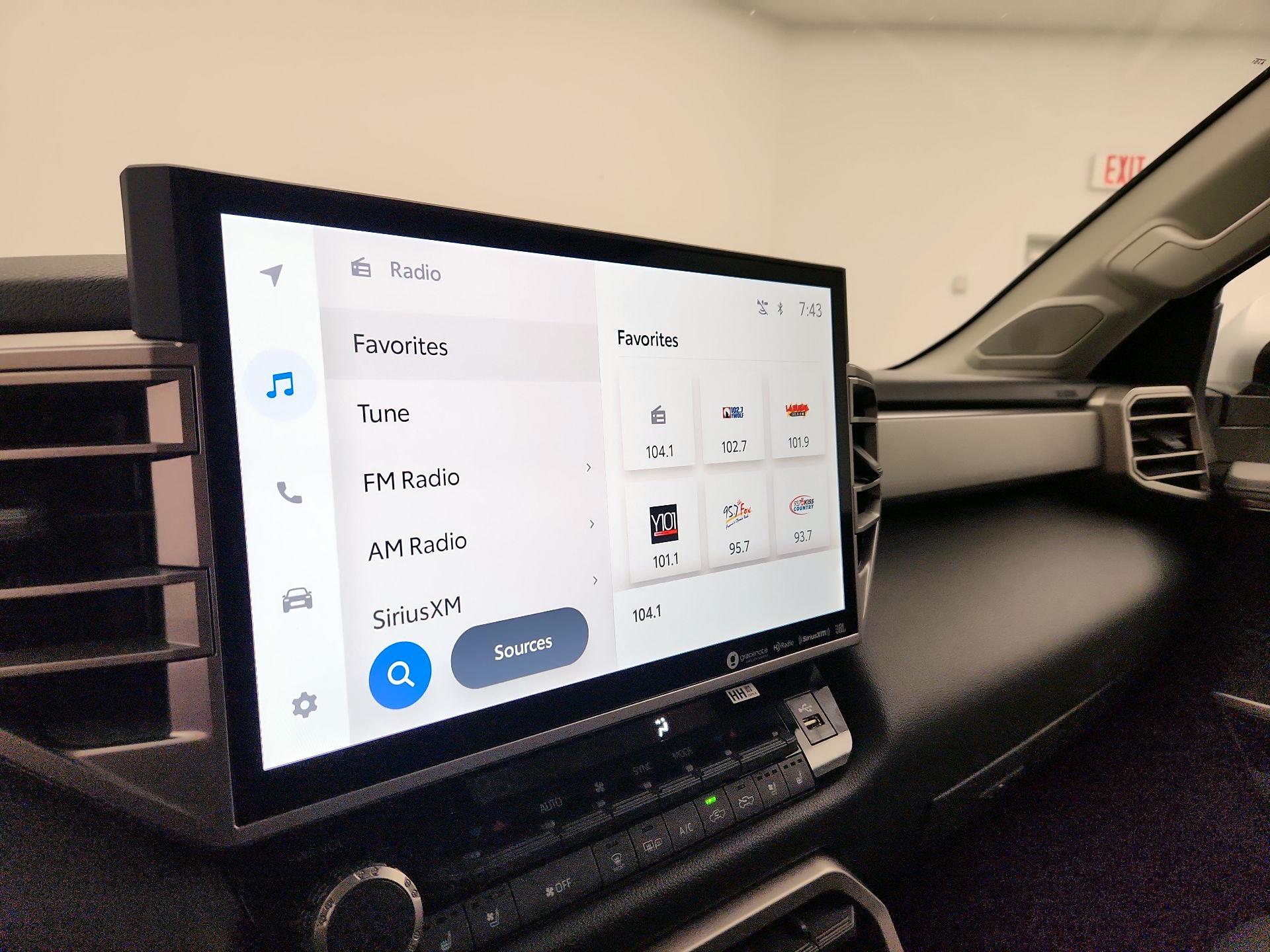 Thumbnail: 2024 Toyota Tundra - 15