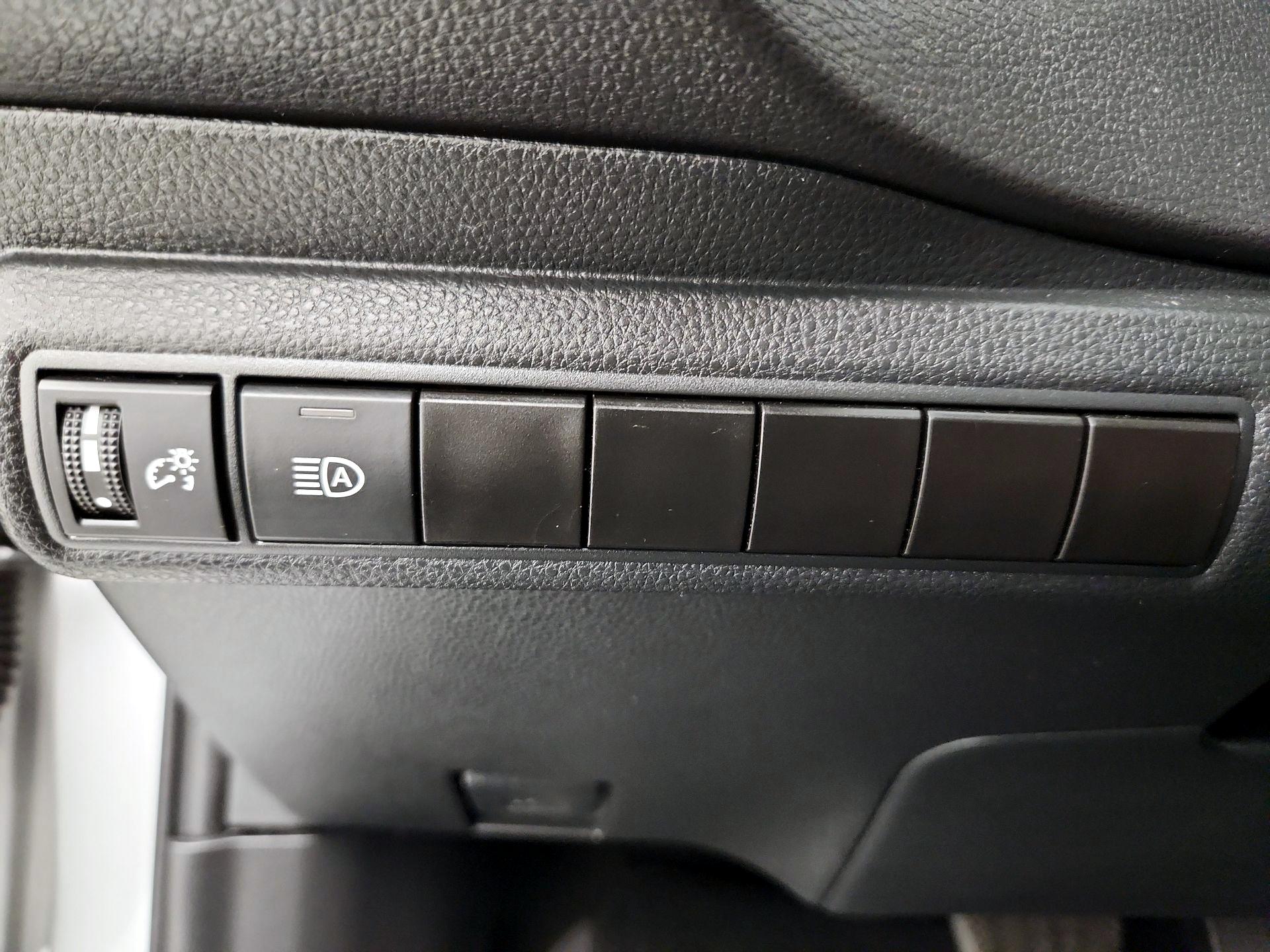 Thumbnail: 2024 Toyota Corolla - 13