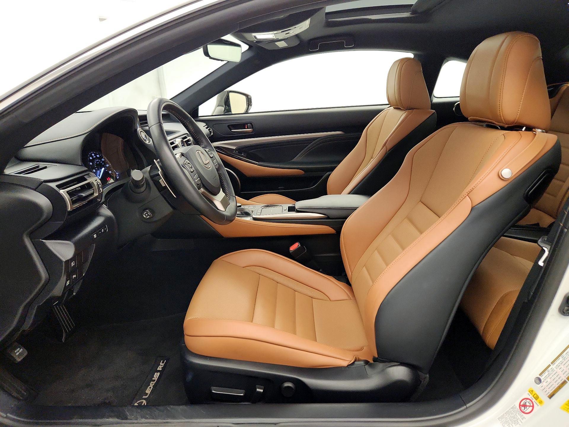 Thumbnail: 2019 Lexus RC - 11