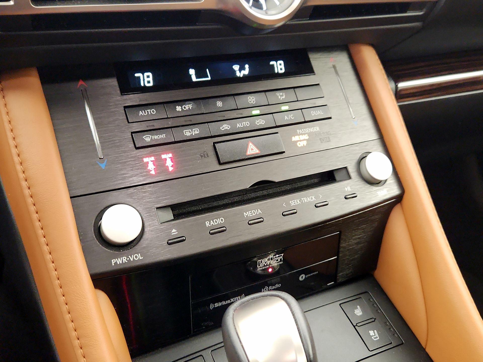 Thumbnail: 2019 Lexus RC - 17