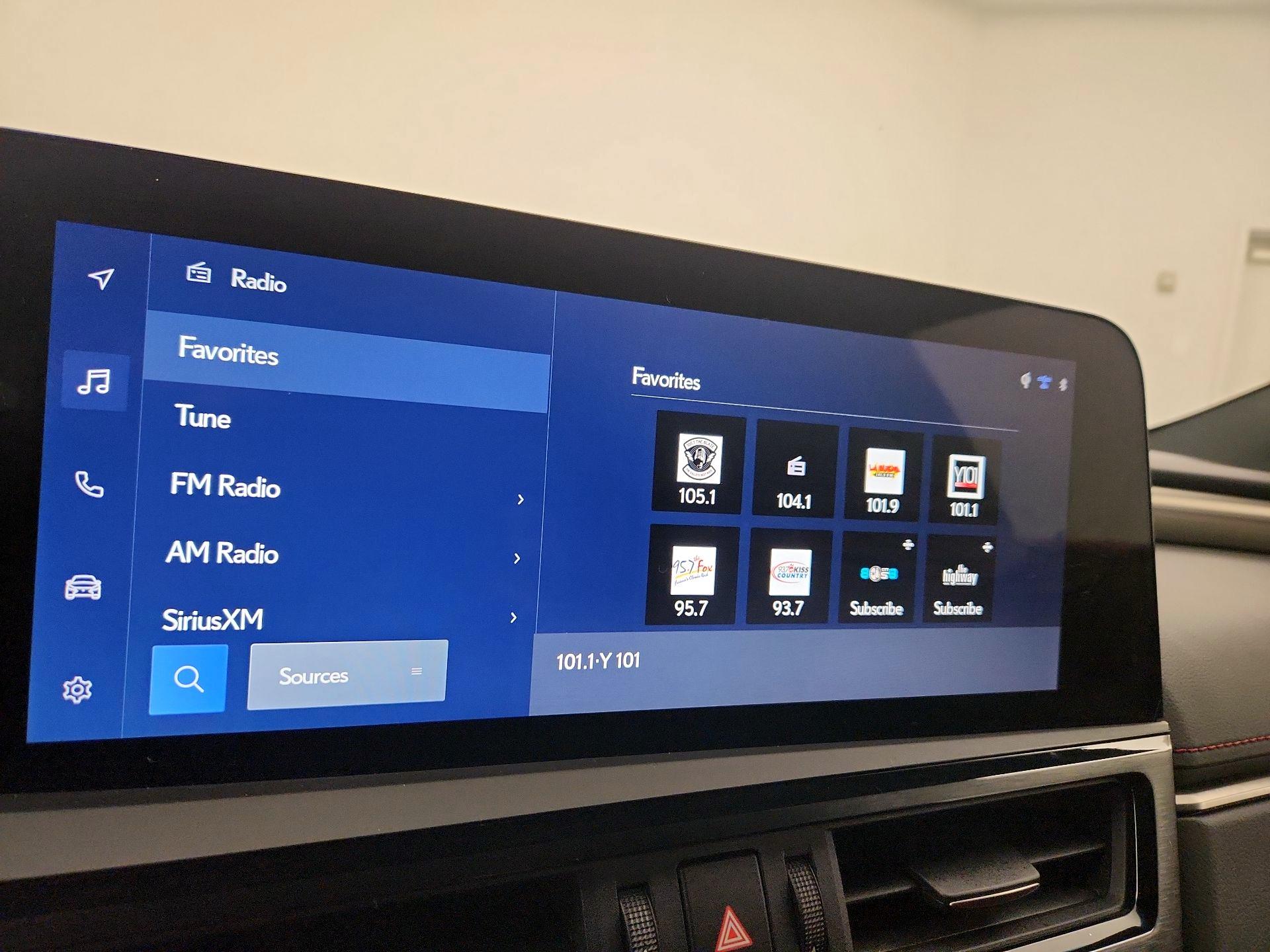 Thumbnail: 2024 Lexus ES - 15