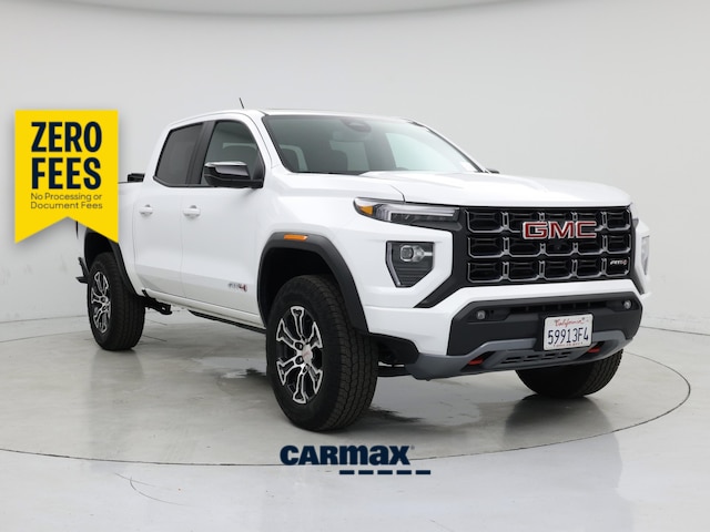 White 2025 GMC Canyon AT4 Crew Cab 4WD Pickup Truck Four-Wheel Drive Automatic